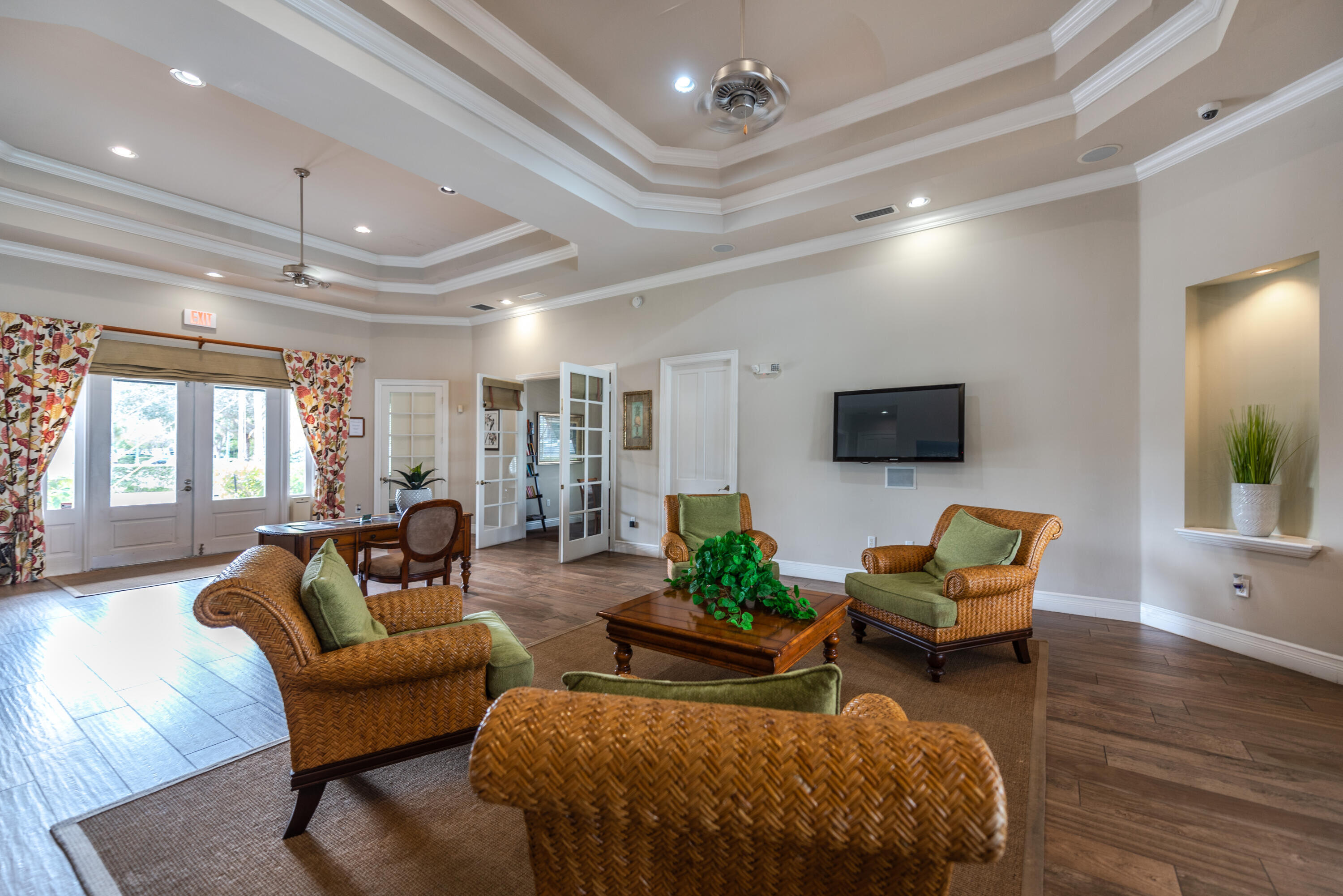 PINEAPPLE GROVE VILLAGE CONDO - Residential Lease