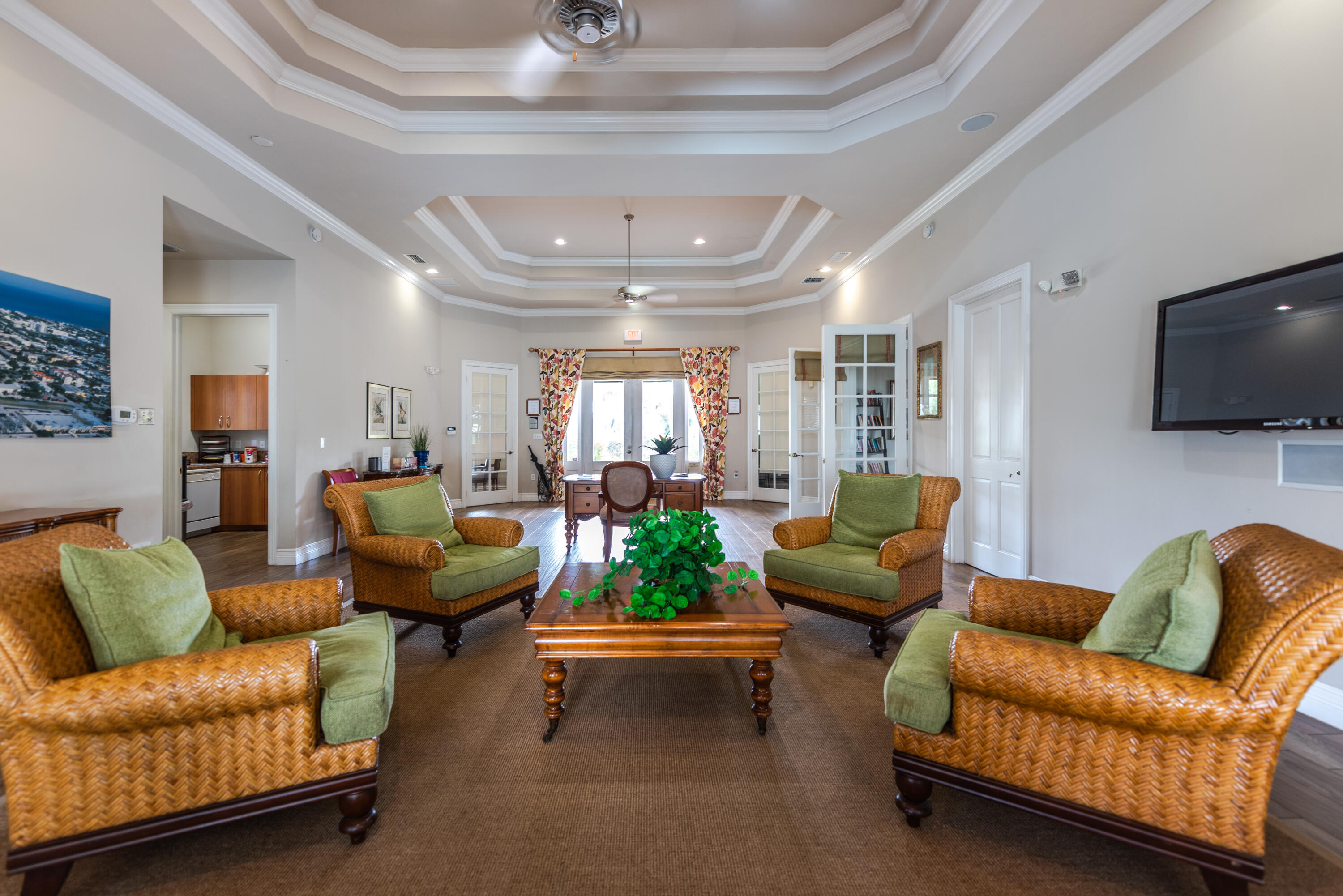 PINEAPPLE GROVE VILLAGE CONDO - Residential Lease