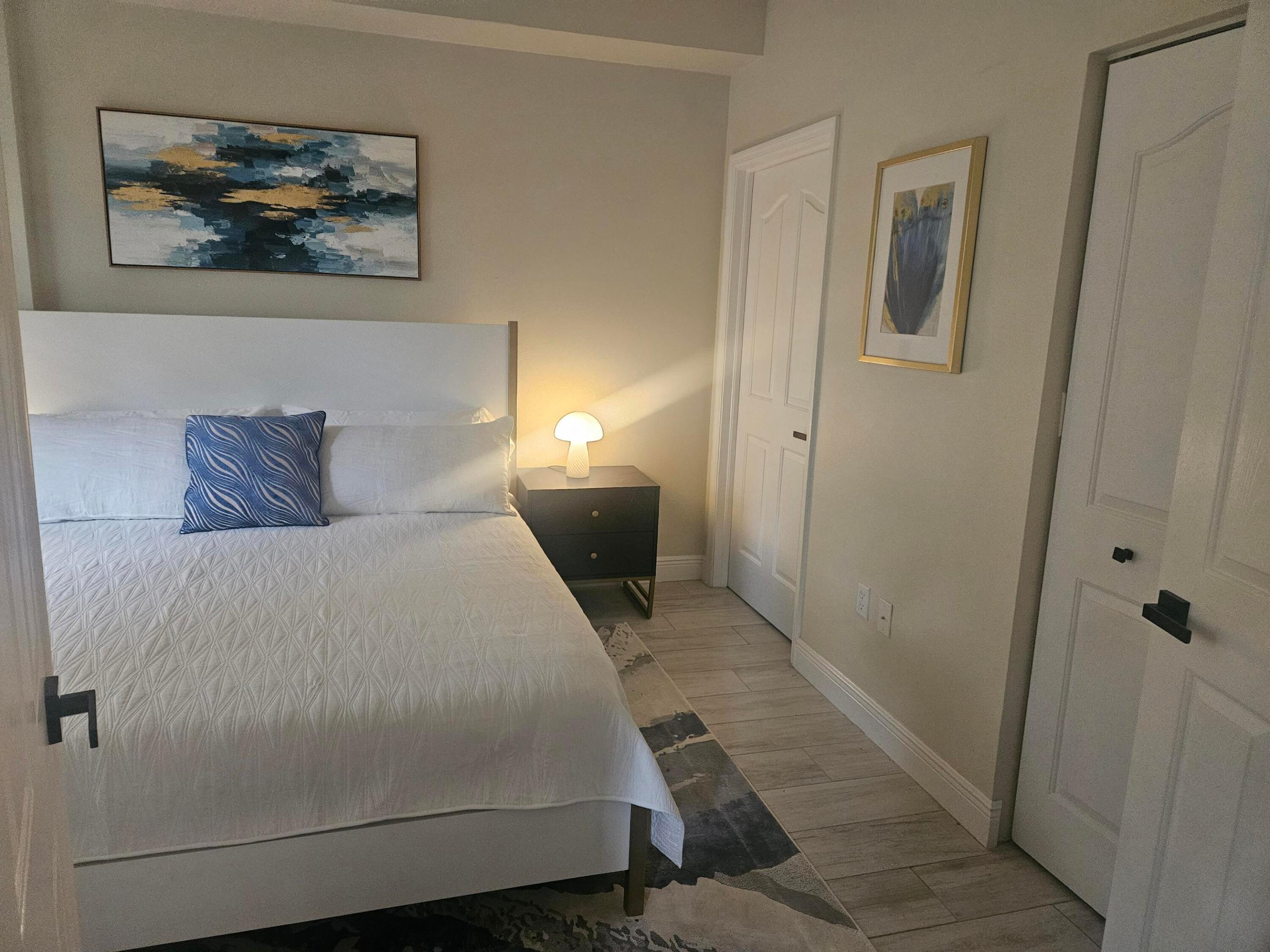 PINEAPPLE GROVE VILLAGE CONDO - Residential Lease