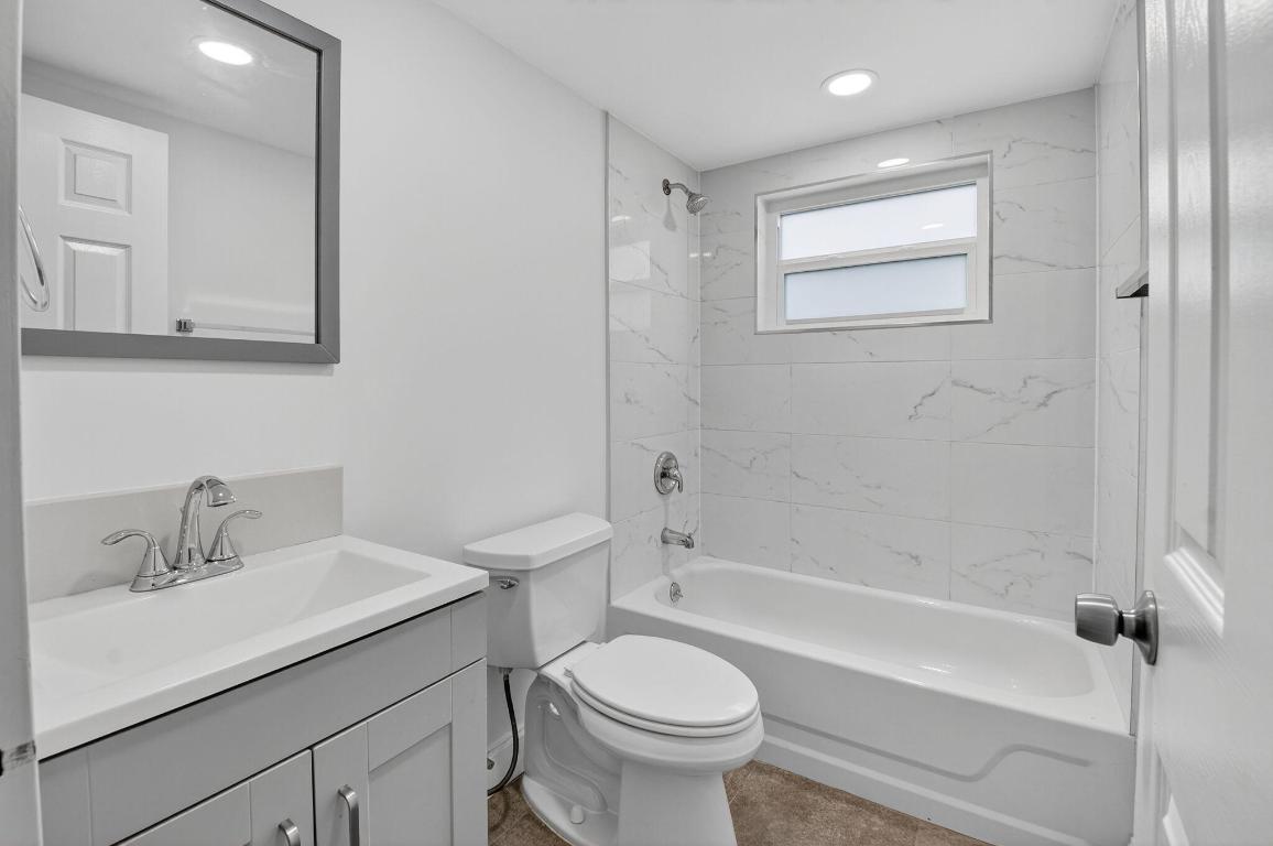 KINGS POINT MONACO CONDOS - Residential