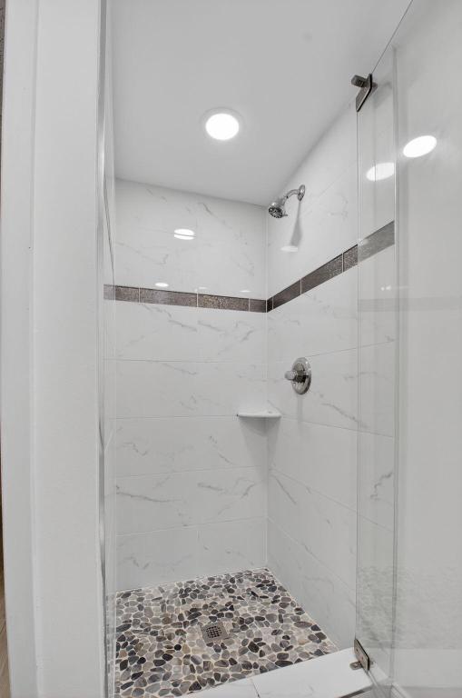 KINGS POINT MONACO CONDOS - Residential