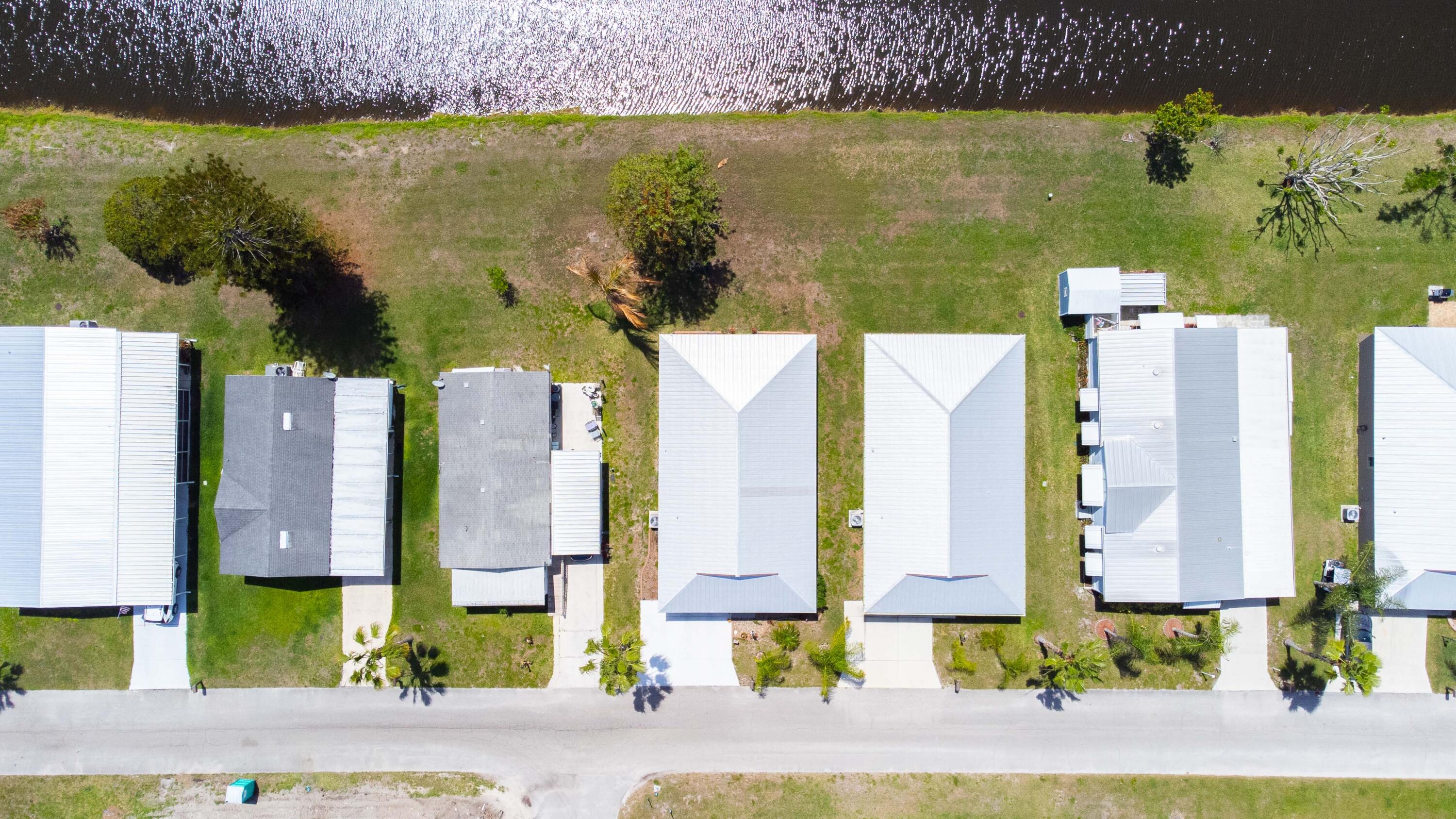 SPANISH LAKES ONE LEASEHOLD ESTATES - Residential