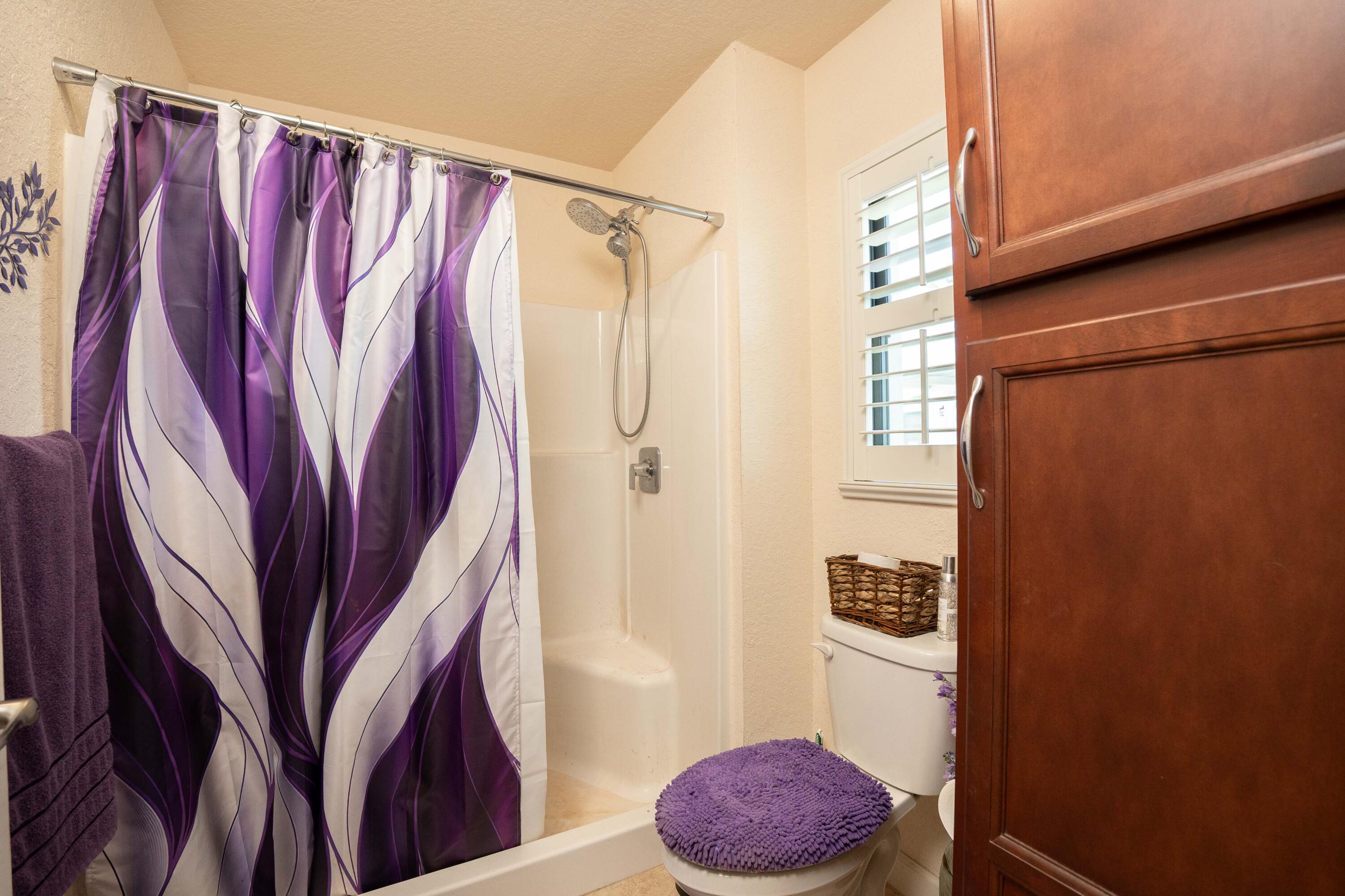 SPANISH LAKES ONE LEASEHOLD ESTATES - Residential