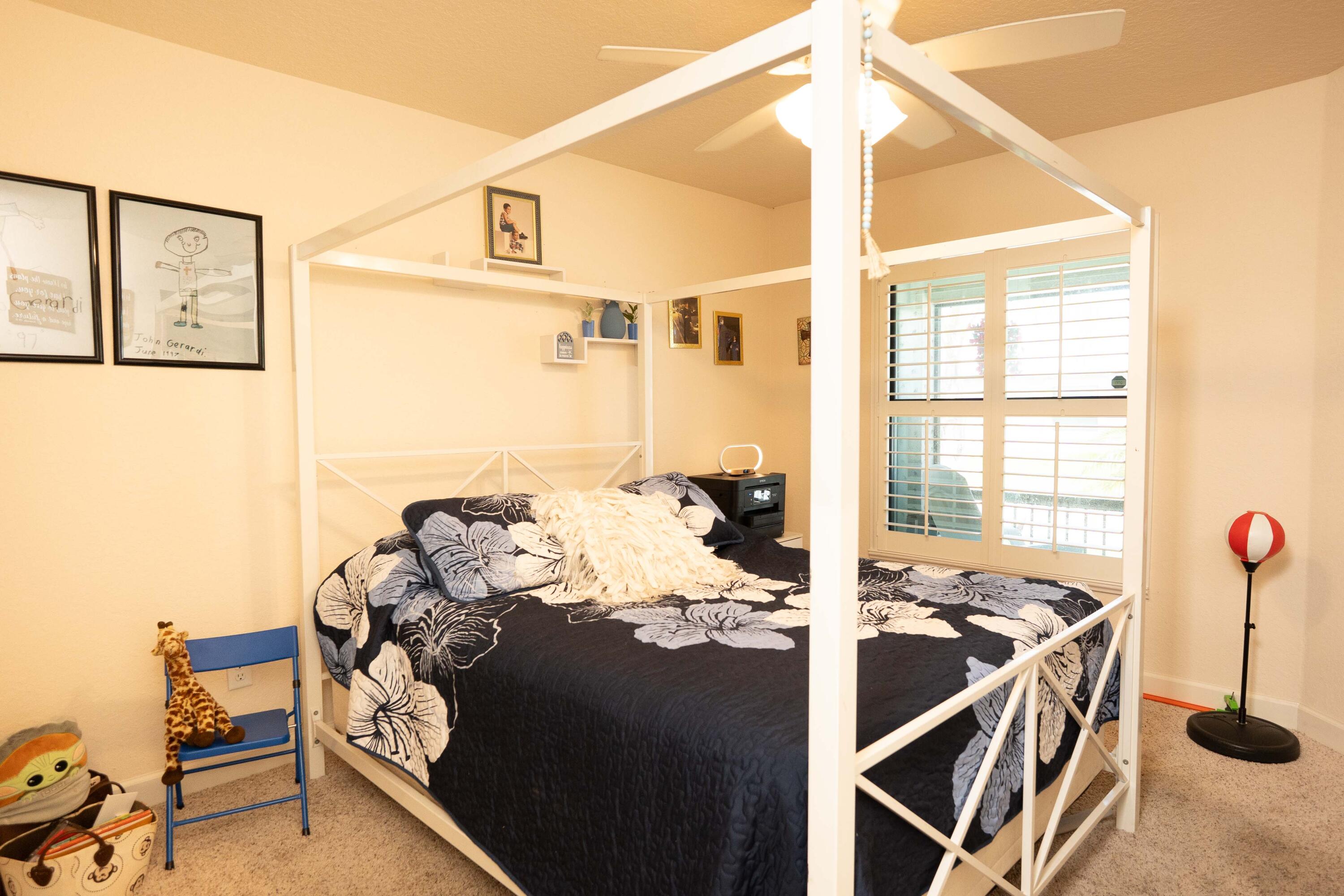 SPANISH LAKES ONE LEASEHOLD ESTATES - Residential