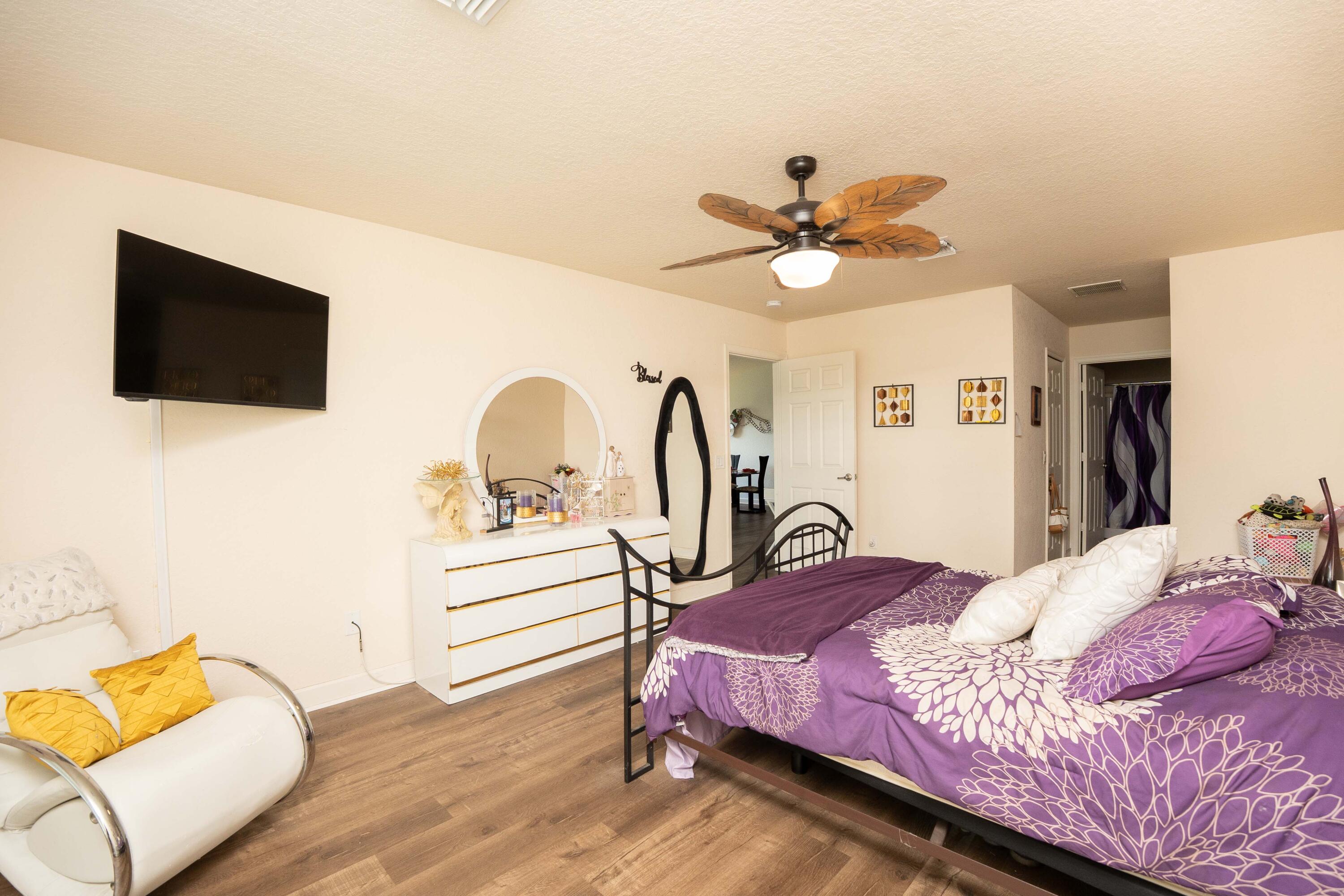 SPANISH LAKES ONE LEASEHOLD ESTATES - Residential