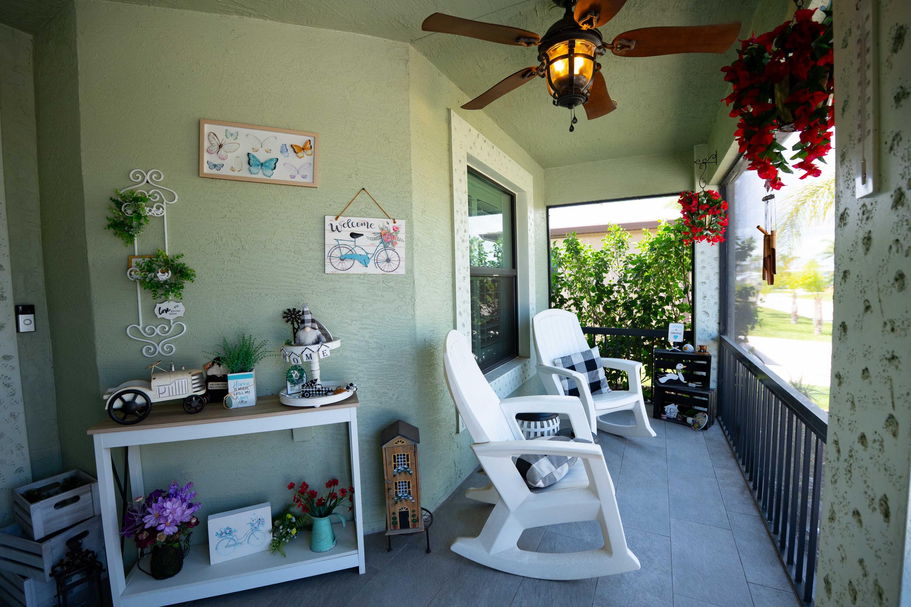 SPANISH LAKES ONE LEASEHOLD ESTATES - Residential