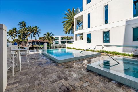 A home in Lauderdale By The Sea