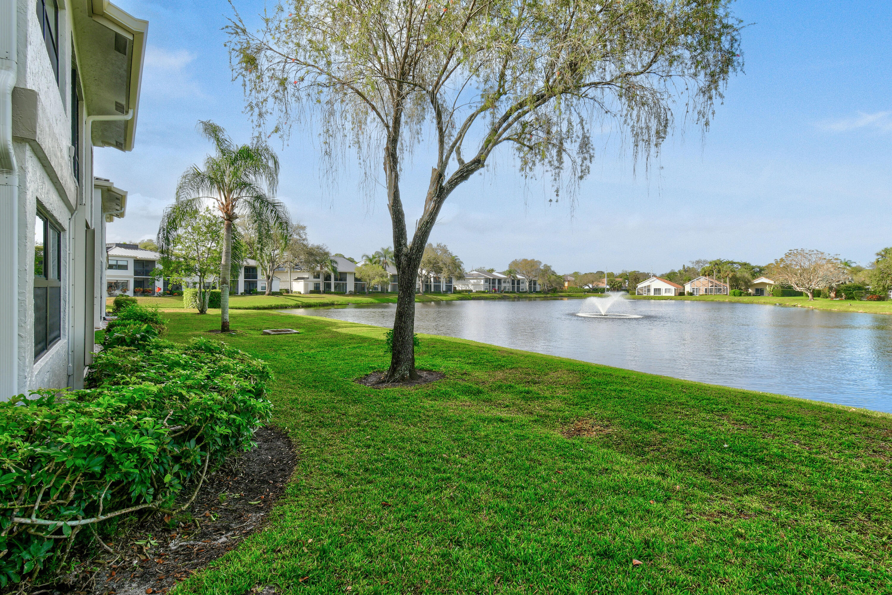 BRIARWOOD CONDO at Eastpointe - Residential
