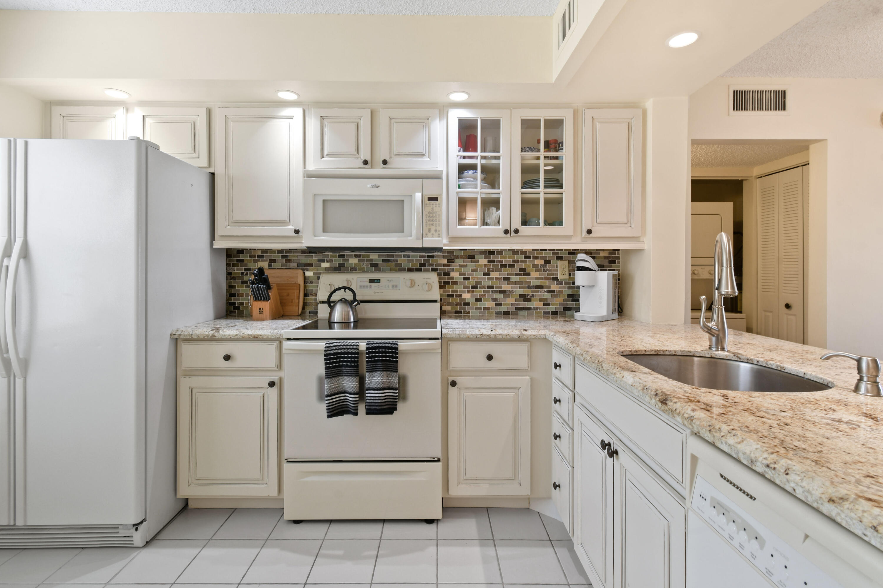 BRIARWOOD CONDO at Eastpointe - Residential
