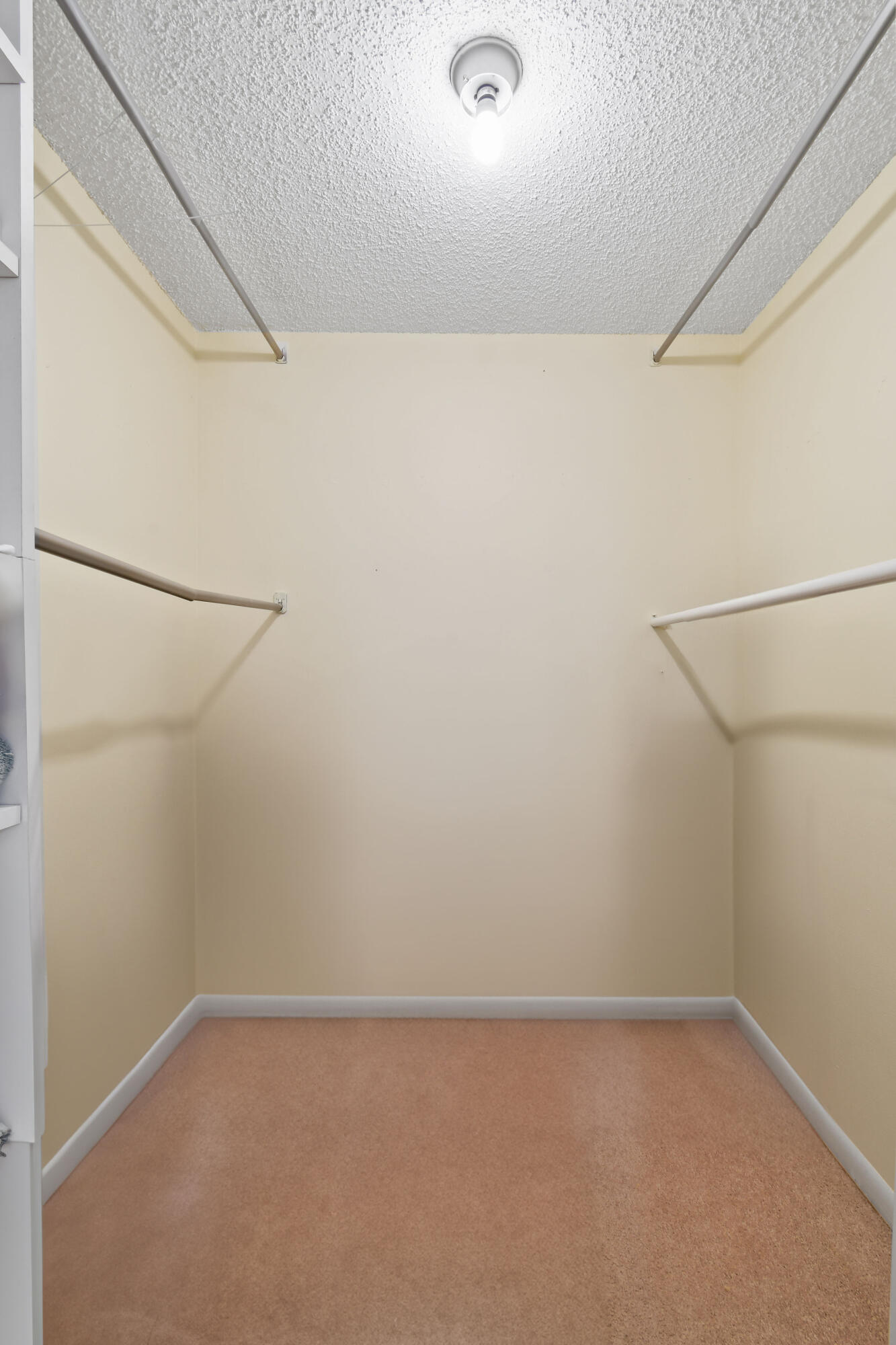 BRIARWOOD CONDO at Eastpointe - Residential