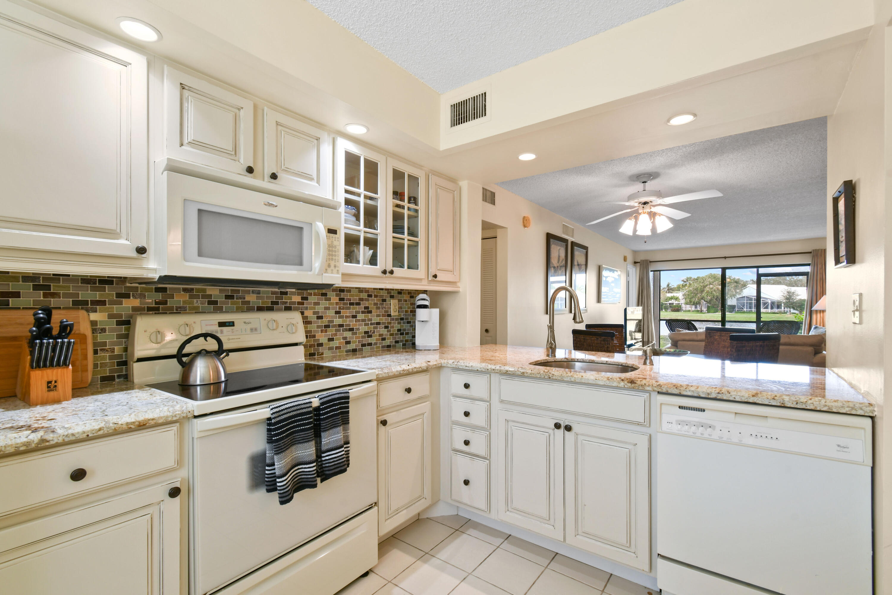 BRIARWOOD CONDO at Eastpointe - Residential