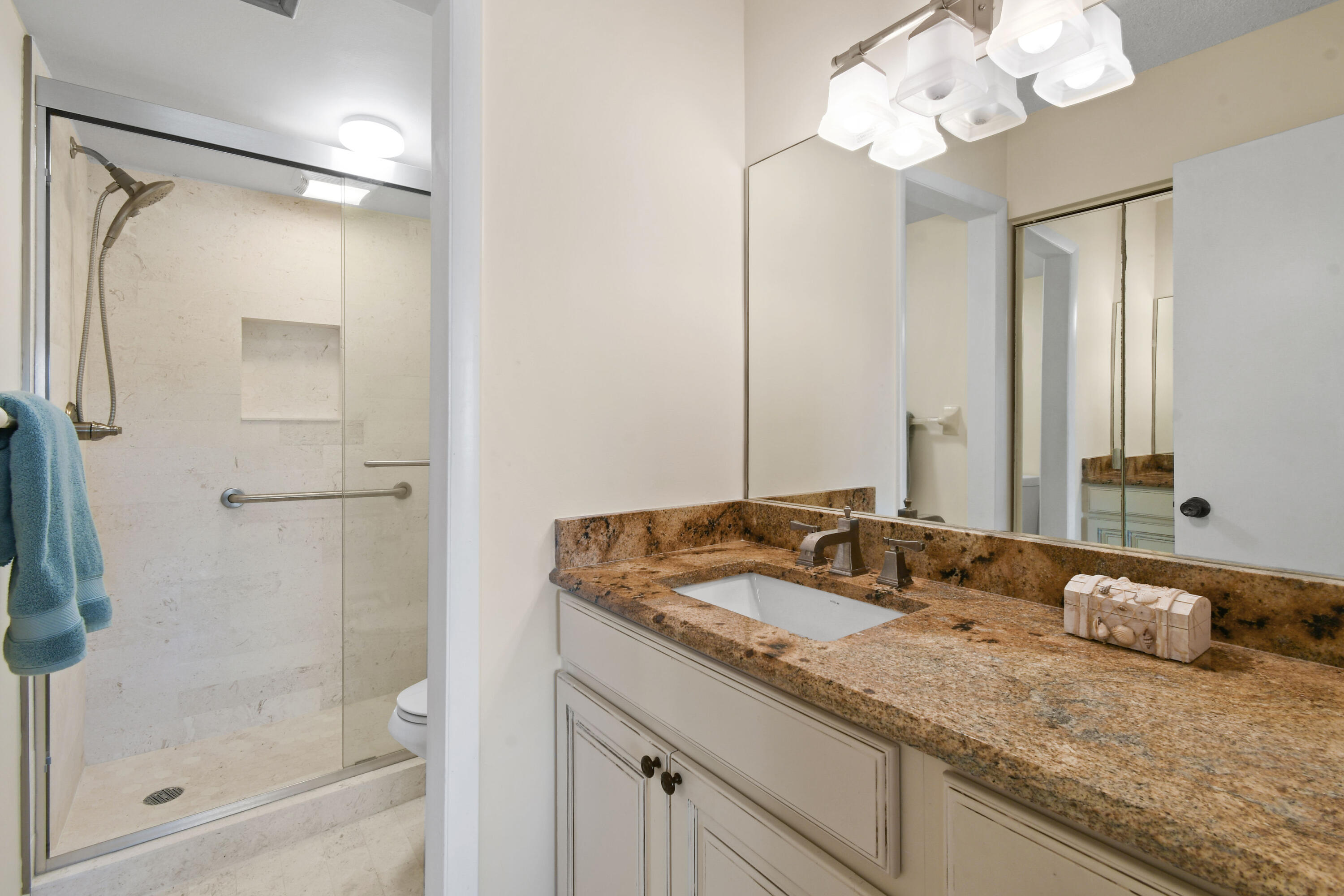 BRIARWOOD CONDO at Eastpointe - Residential