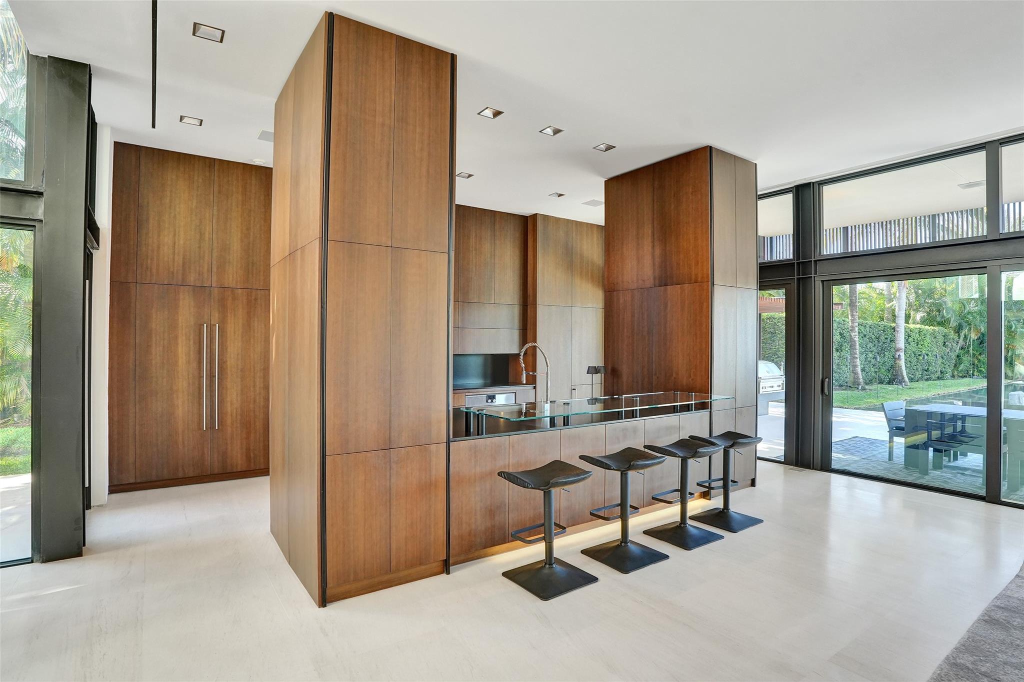 SEA RANCH LAKES - Residential