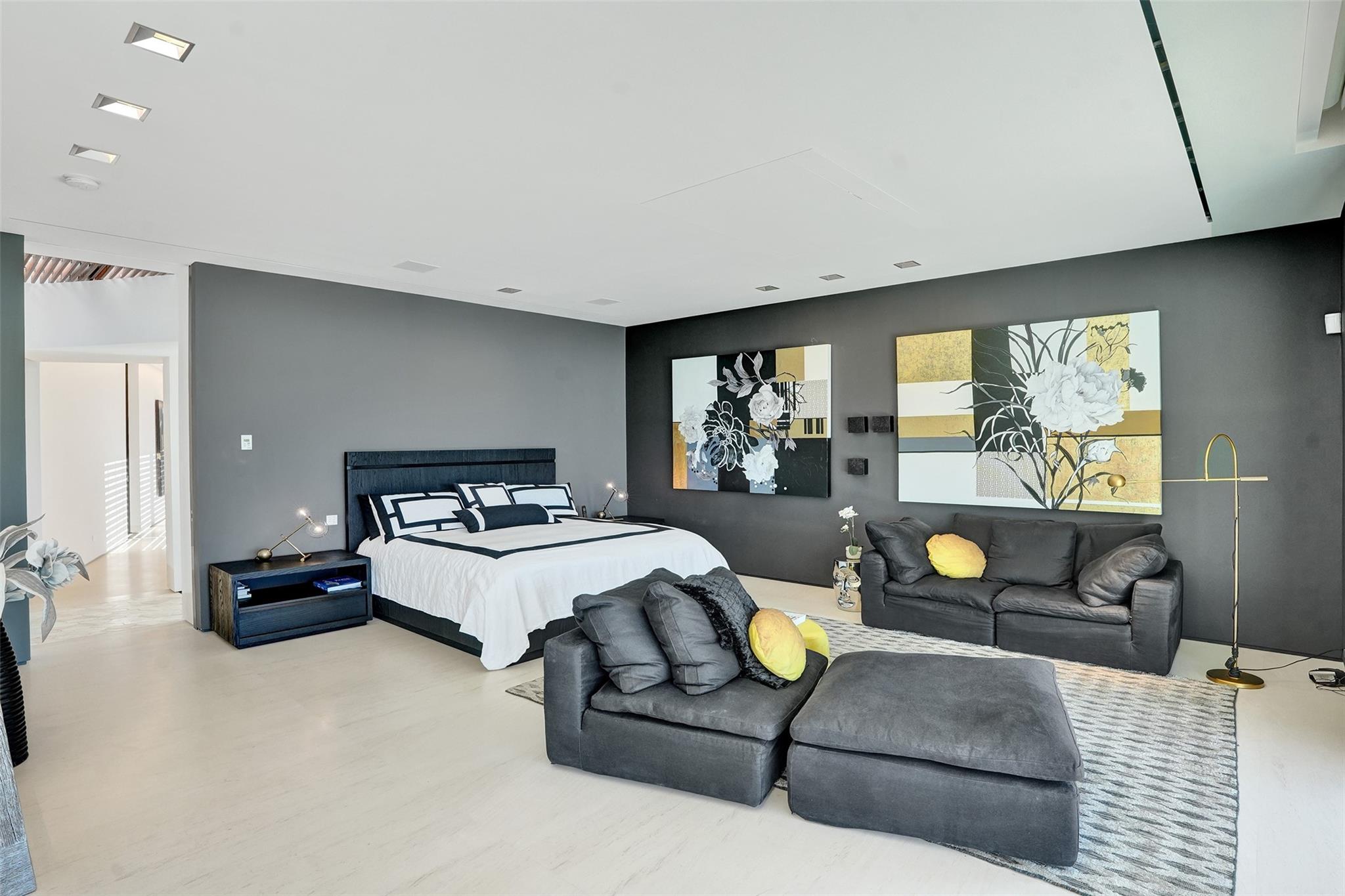 SEA RANCH LAKES - Residential