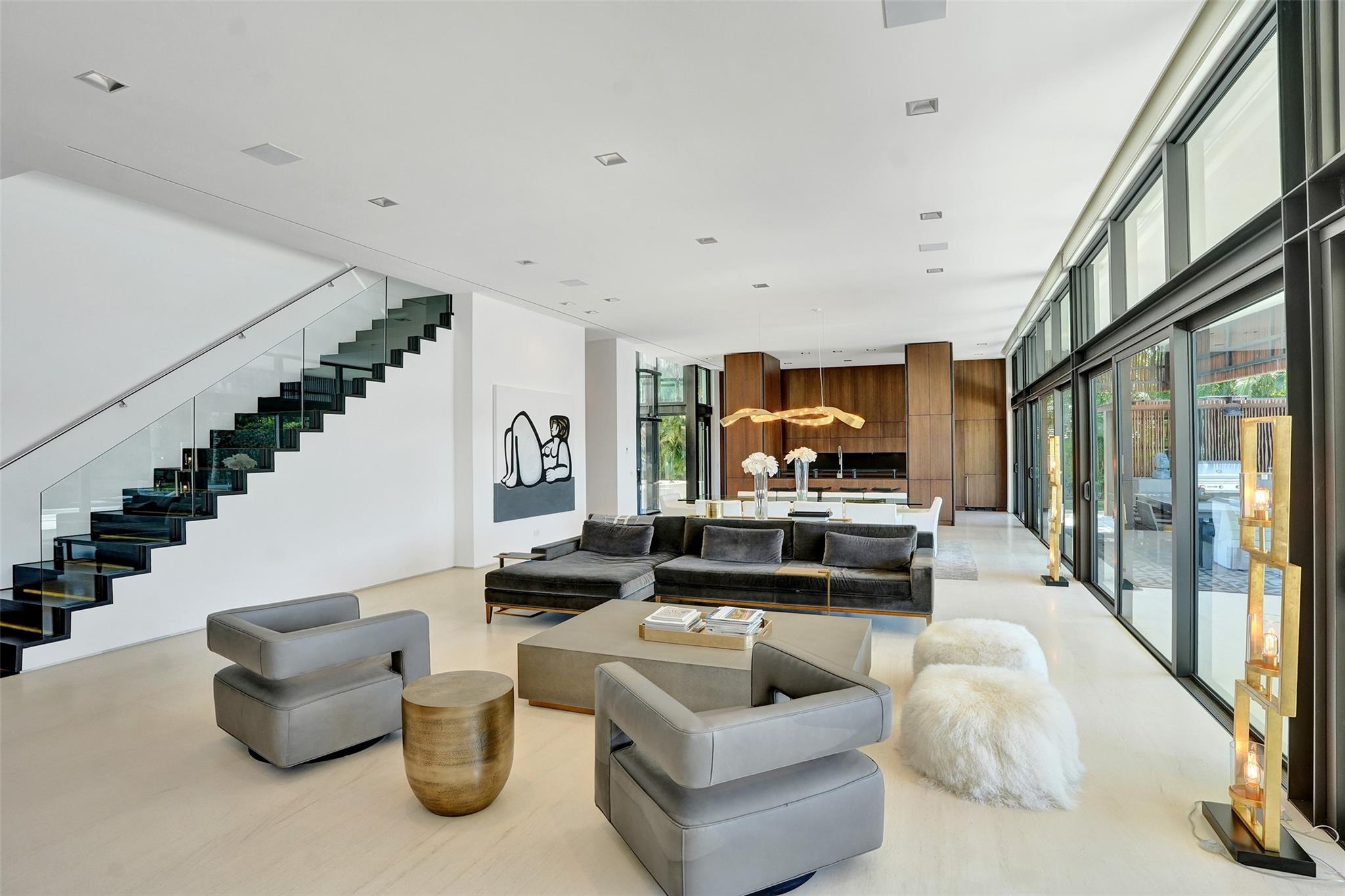 SEA RANCH LAKES - Residential