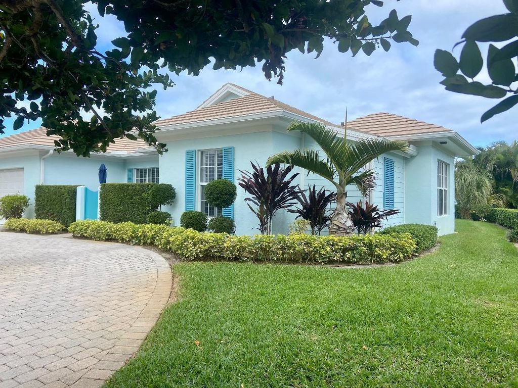 Photo of 11875 SE Plandome Drive, Hobe Sound, FL 33455 (MLS # R10962312)