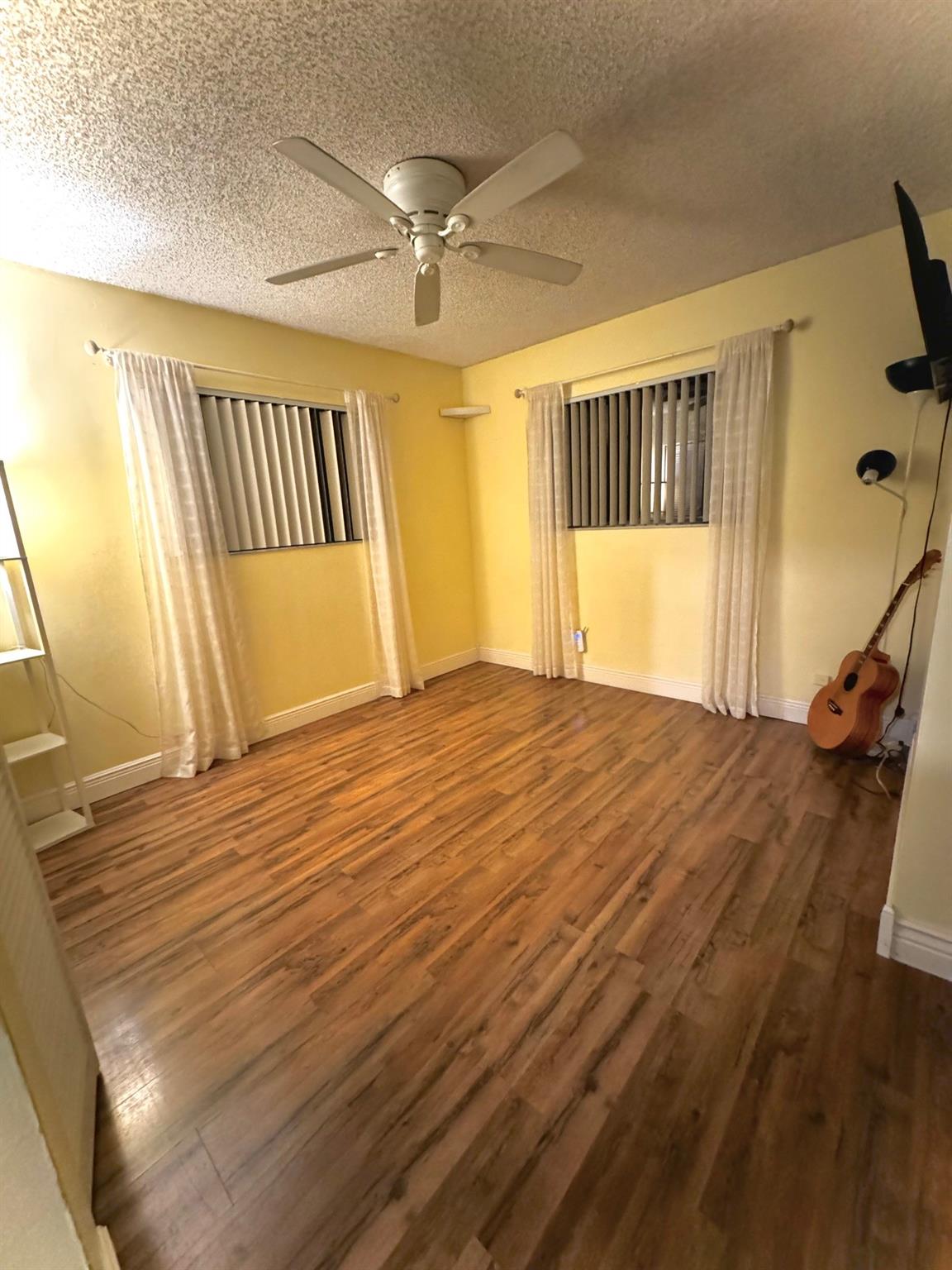 Bay Winds 04 - Residential