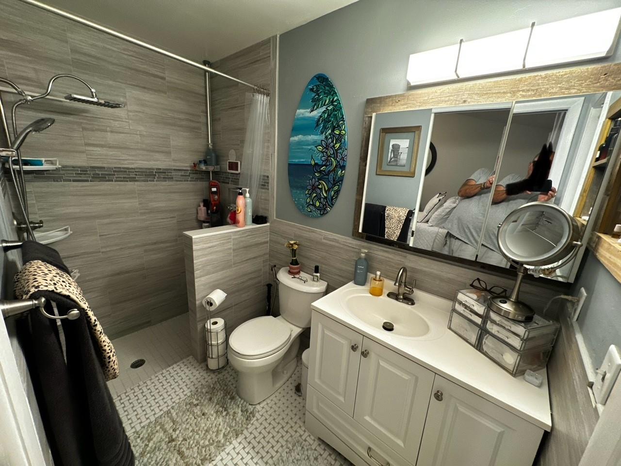 Bay Winds 04 - Residential