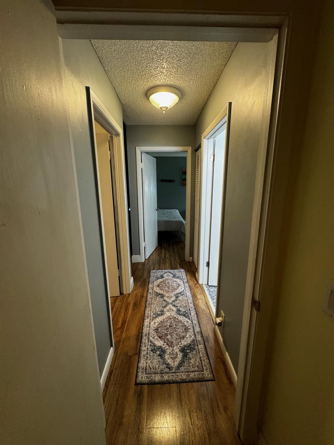 Bay Winds 04 - Residential