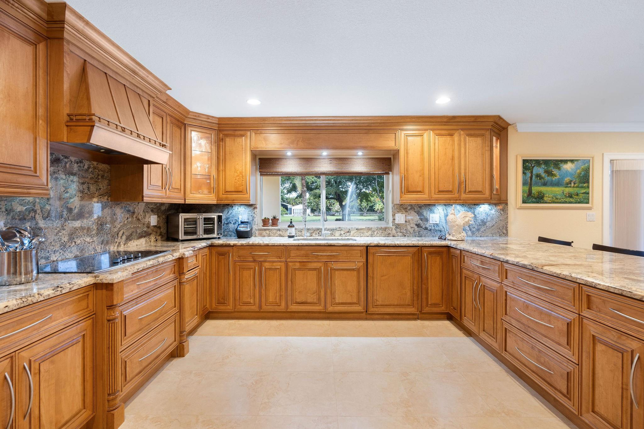 SUNSHINE RANCHES - Residential