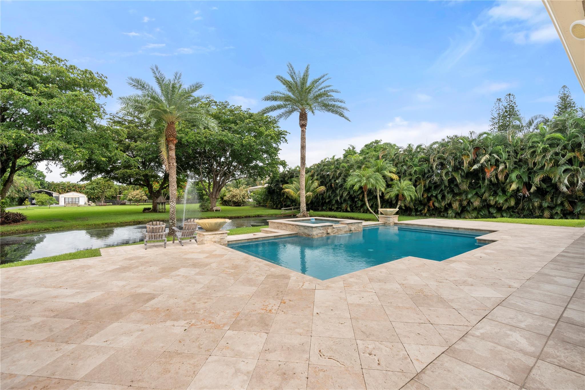 SUNSHINE RANCHES - Residential