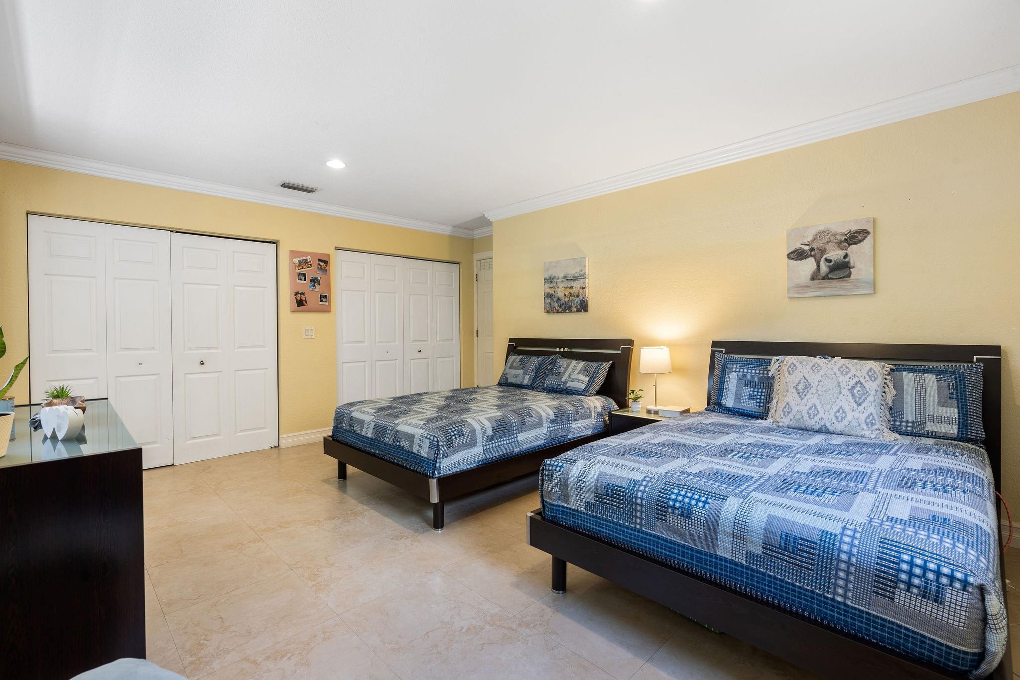 SUNSHINE RANCHES - Residential