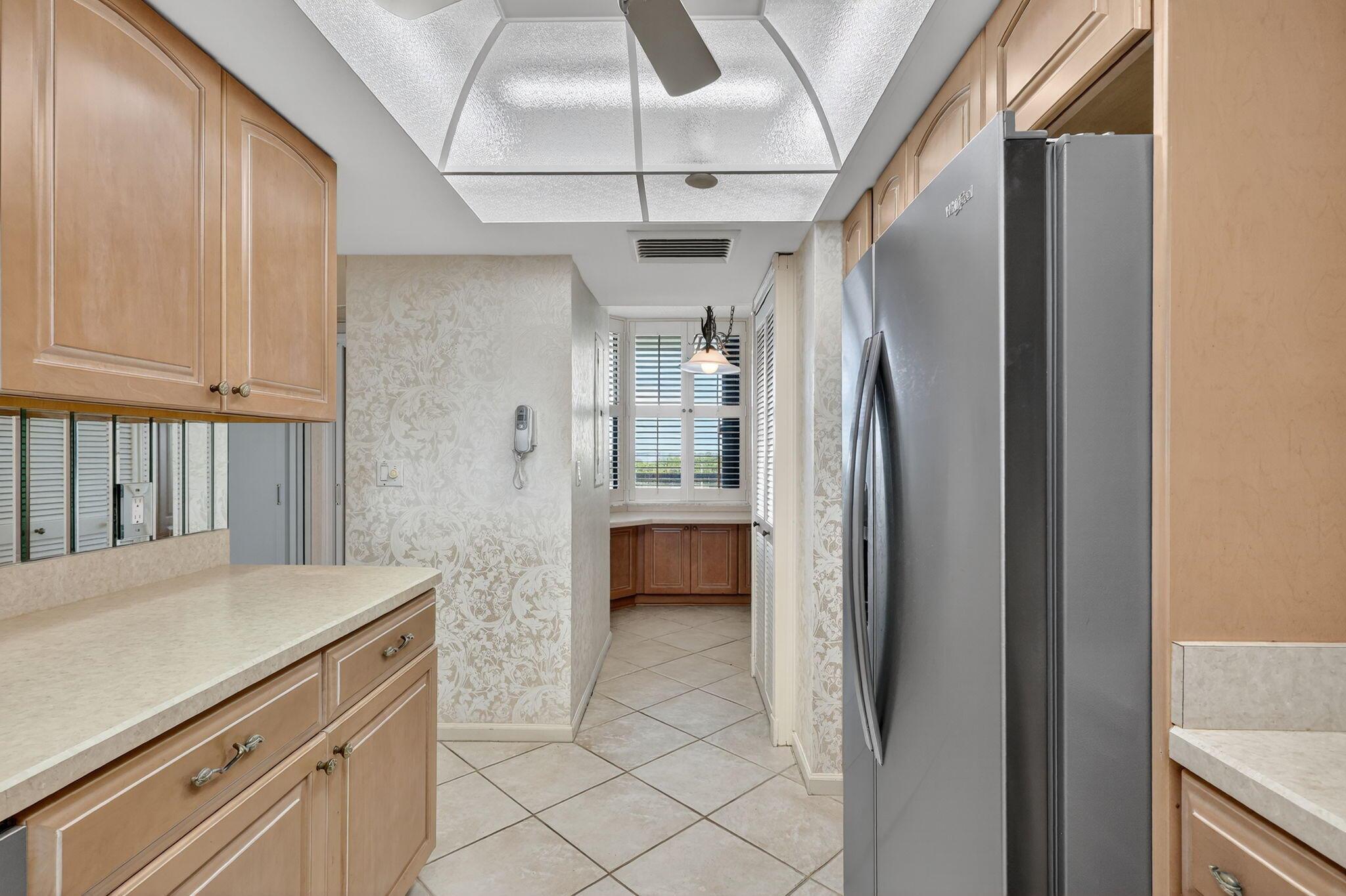 ISLAND DUNES OCEANSIDE CO - Residential