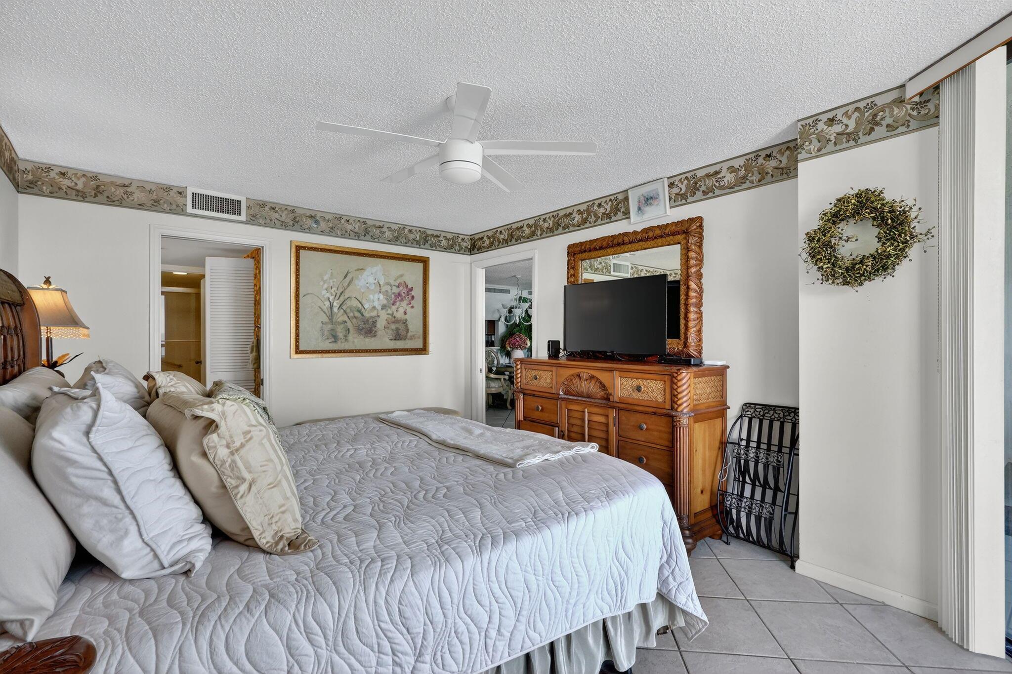 ISLAND DUNES OCEANSIDE CO - Residential