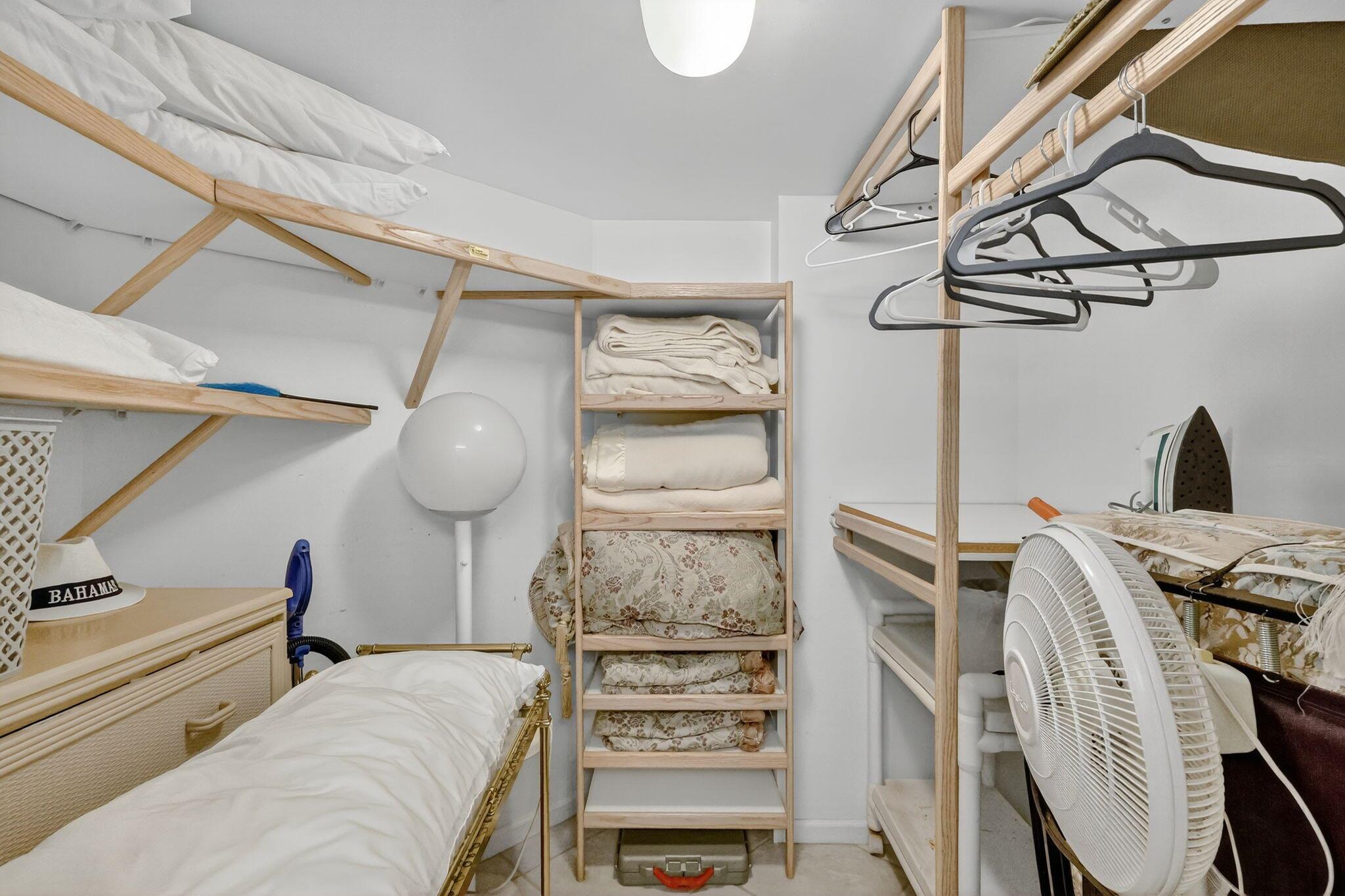 ISLAND DUNES OCEANSIDE CO - Residential