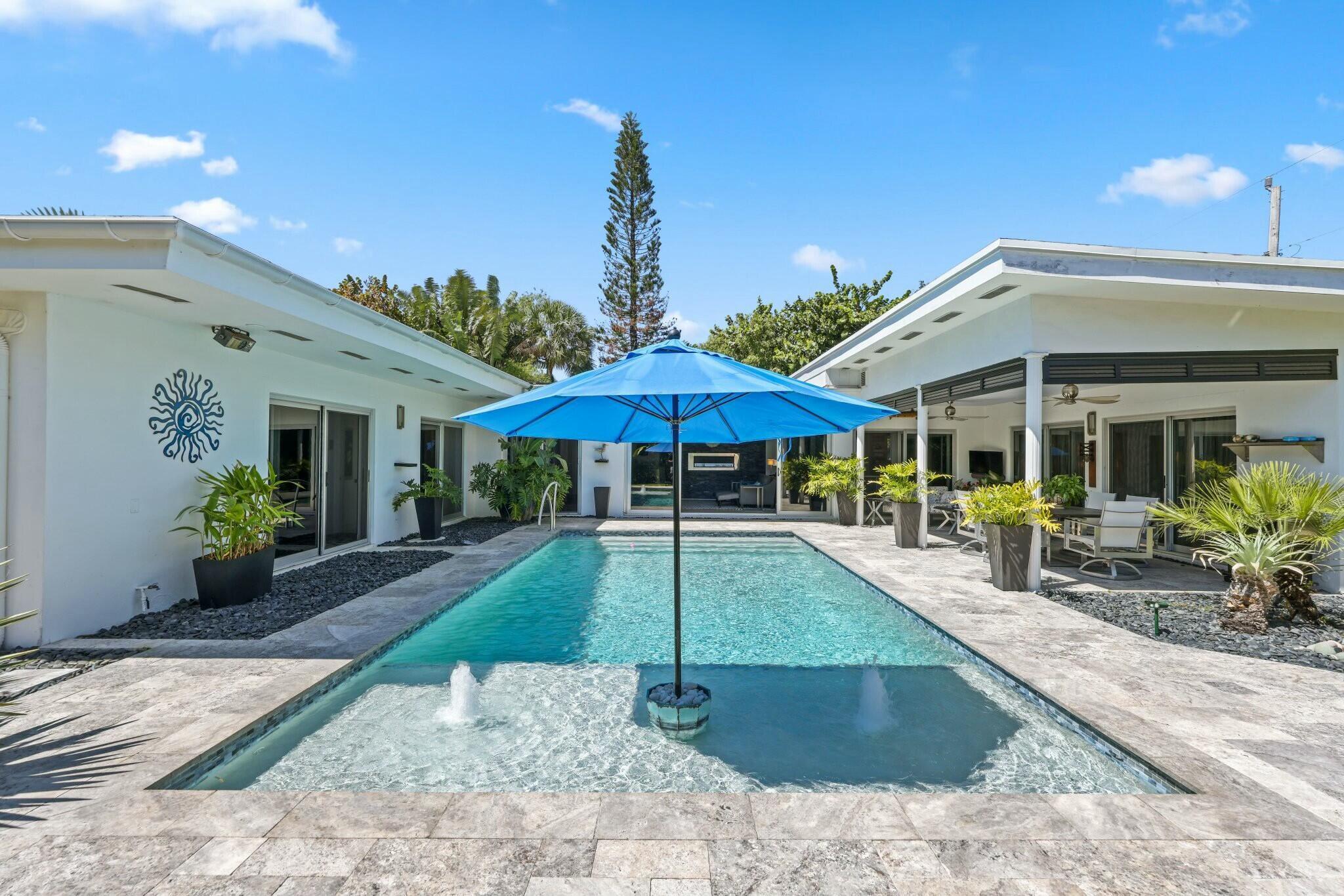903 SW 27th Terrace