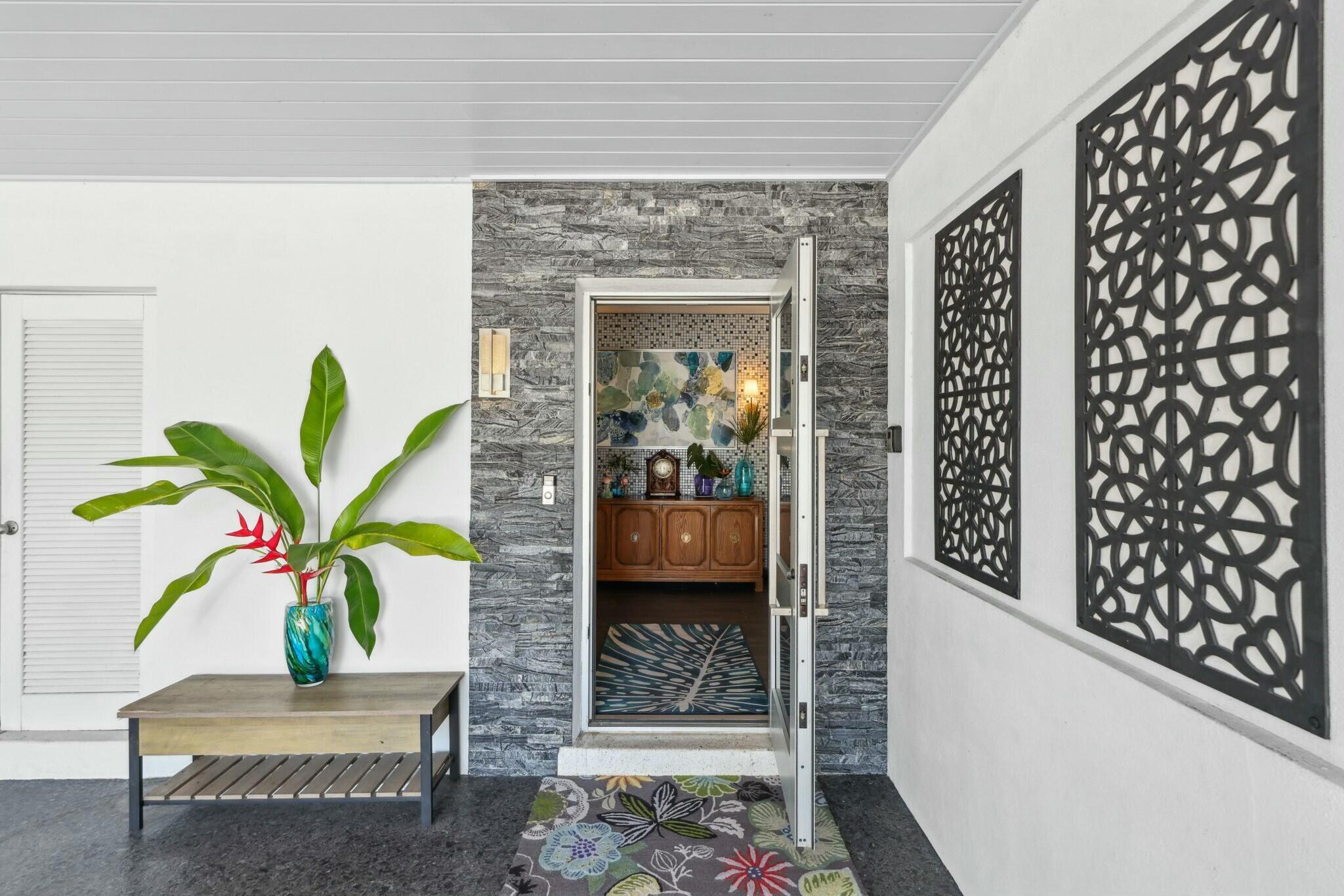 903 SW 27th Terrace