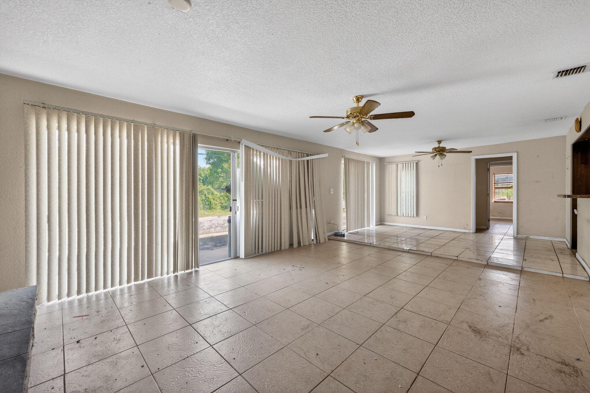 1307 NW 15th Place