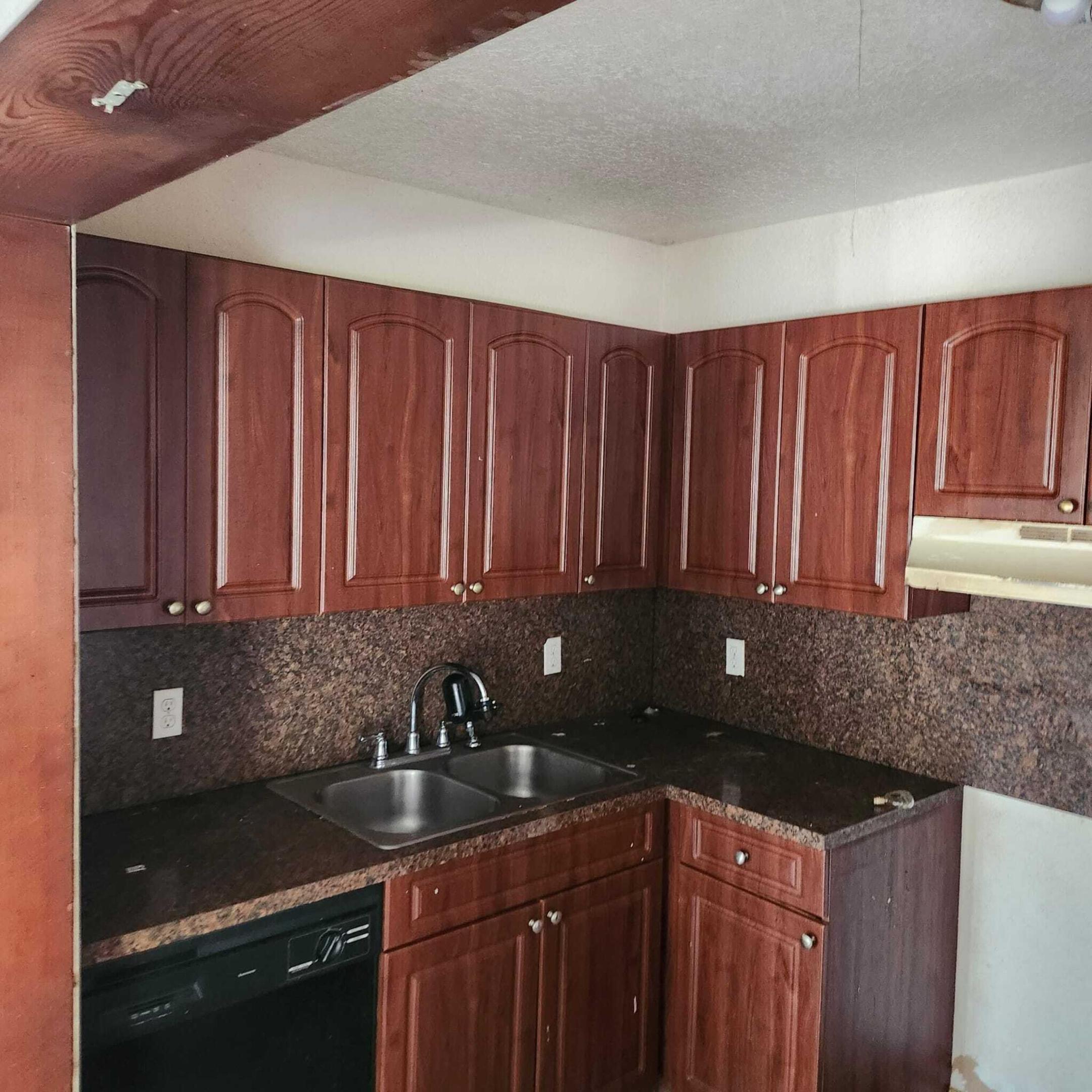 LAUDERDALE VILLAS - Residential