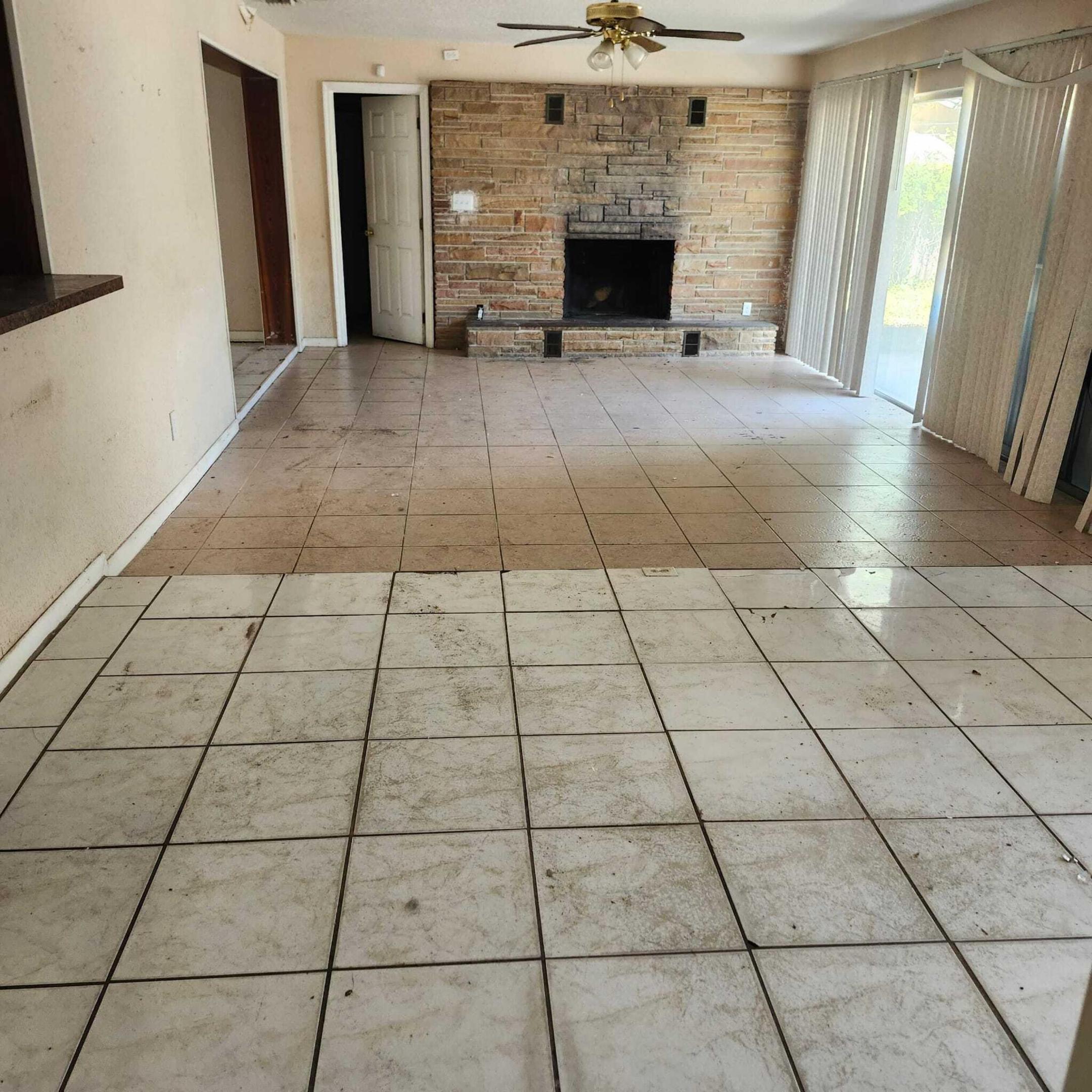 LAUDERDALE VILLAS - Residential