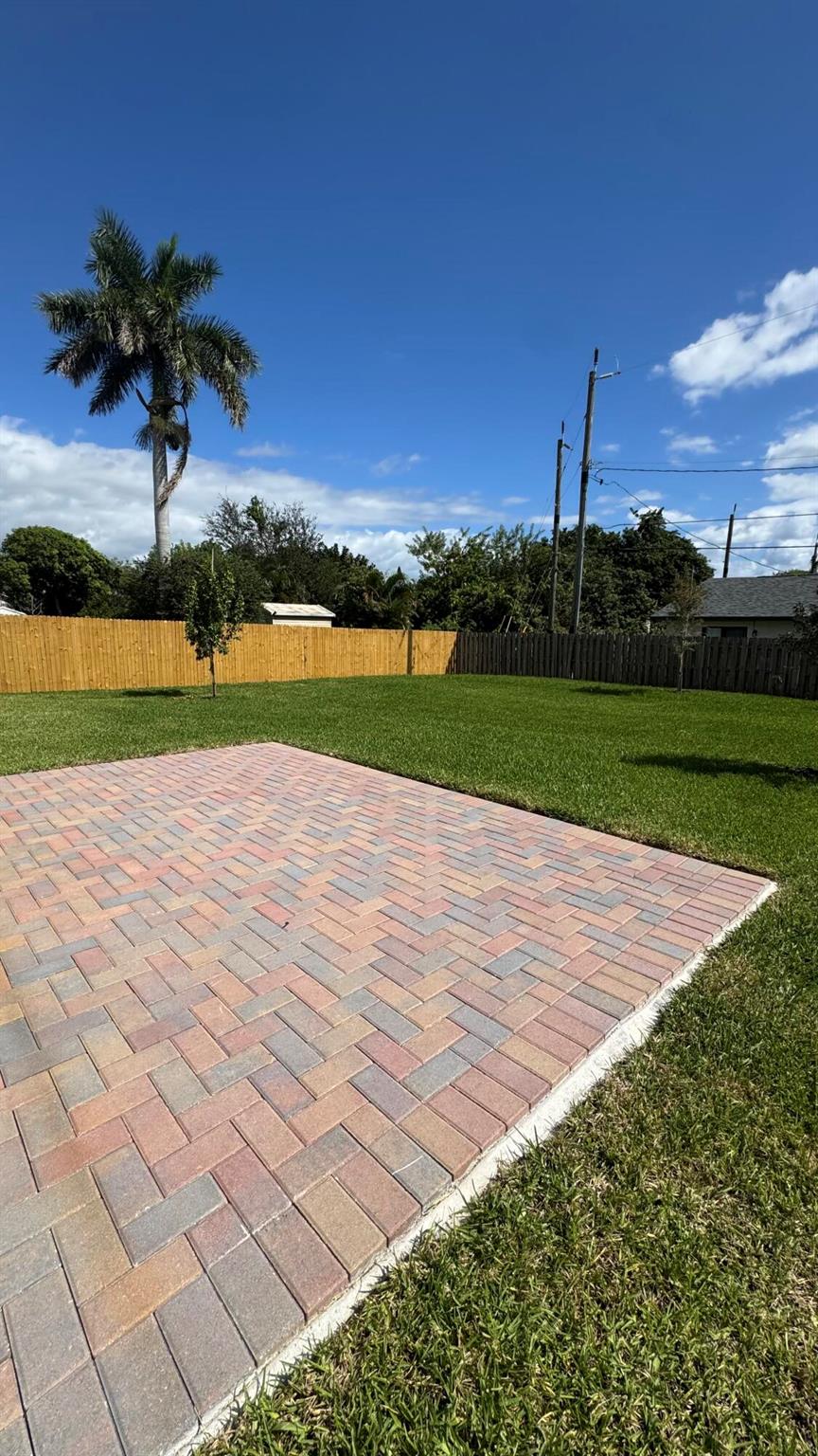 LAKEWOOD GARDENS PL 1 IN - Residential Lease