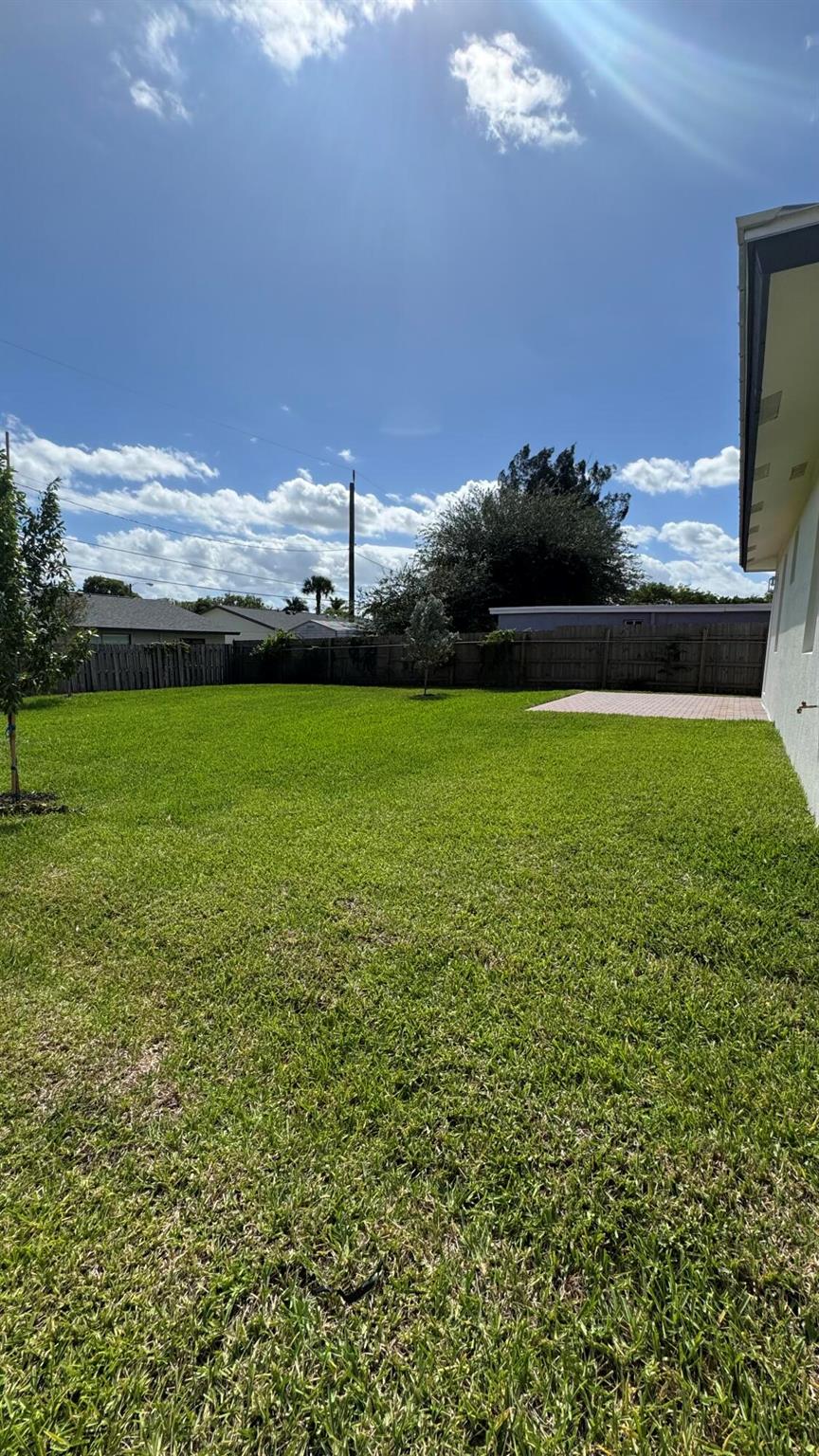 LAKEWOOD GARDENS PL 1 IN - Residential Lease