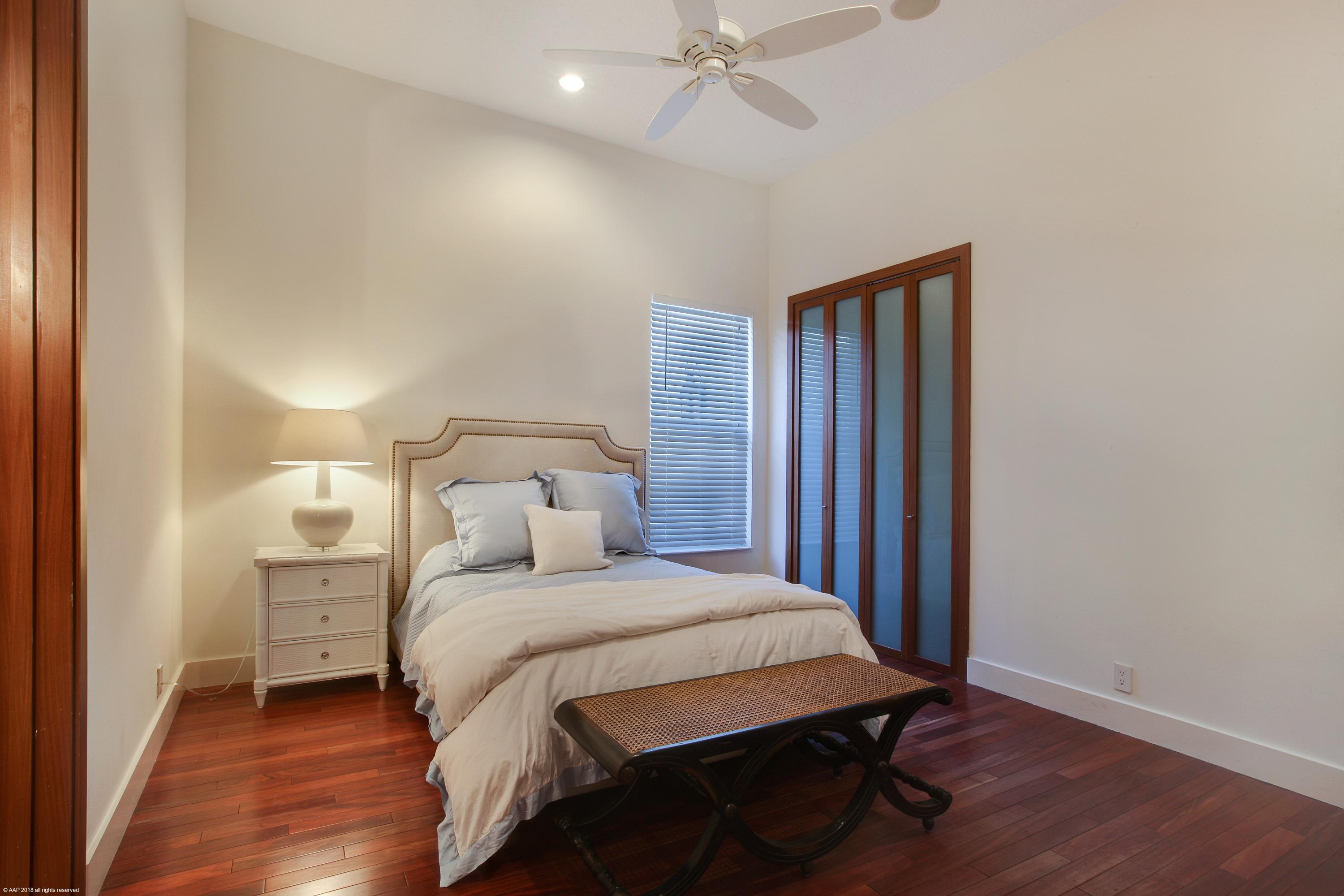 SADDLE TRAIL PARK OF WELLINGTON - Residential