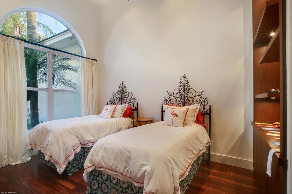 SADDLE TRAIL PARK OF WELL - Residential