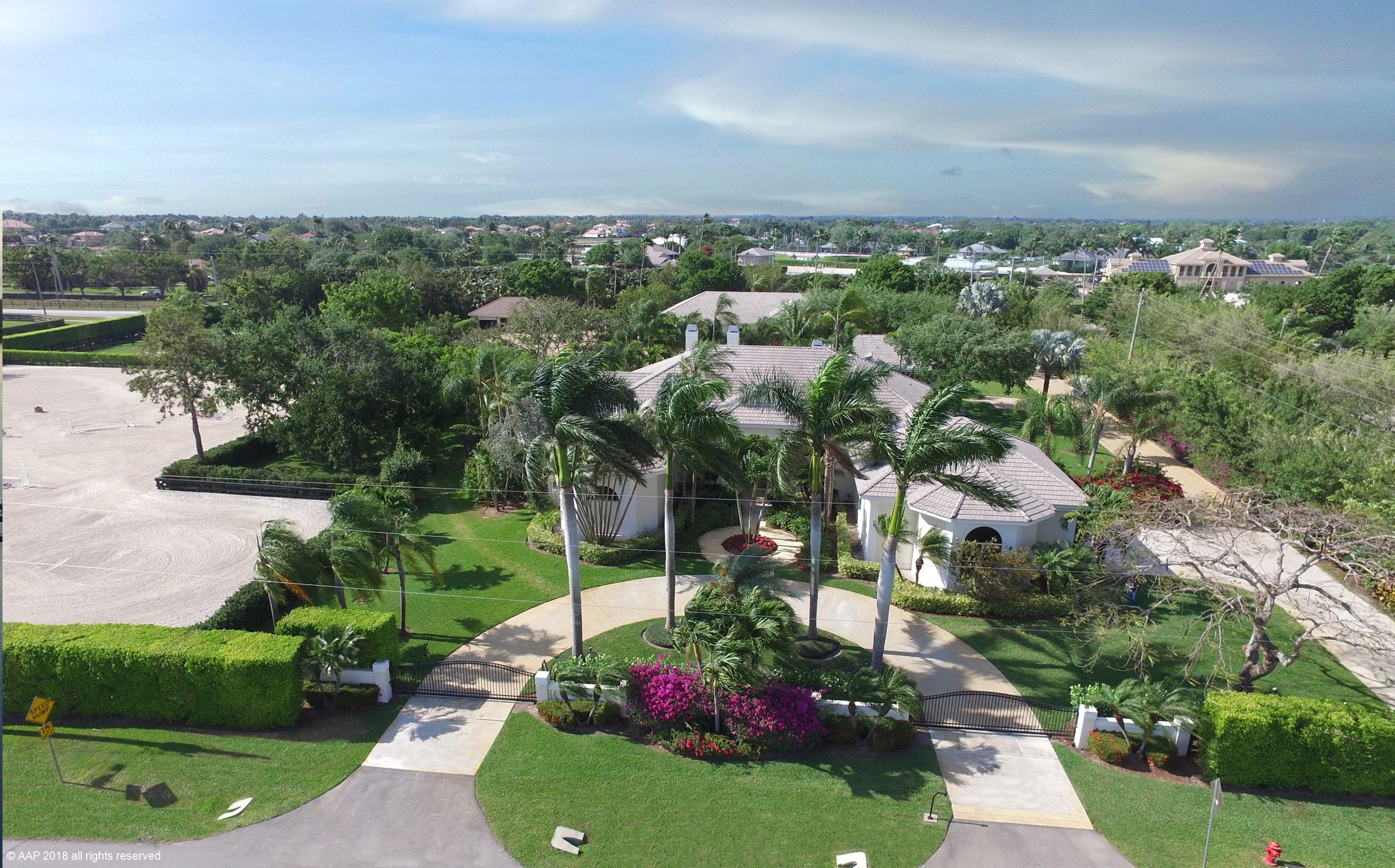 SADDLE TRAIL PARK OF WELLINGTON - Residential