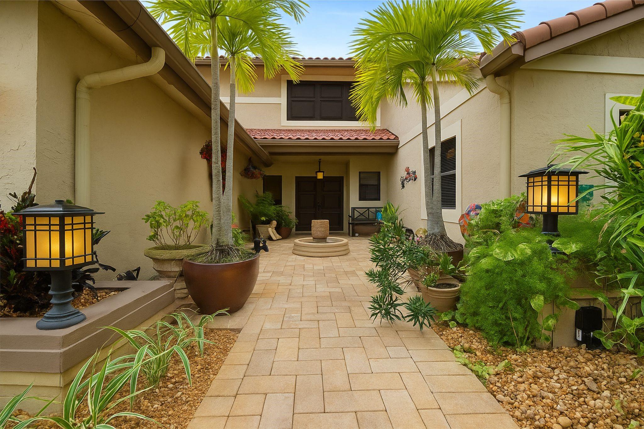 Glenoaks 113-41 B - Residential