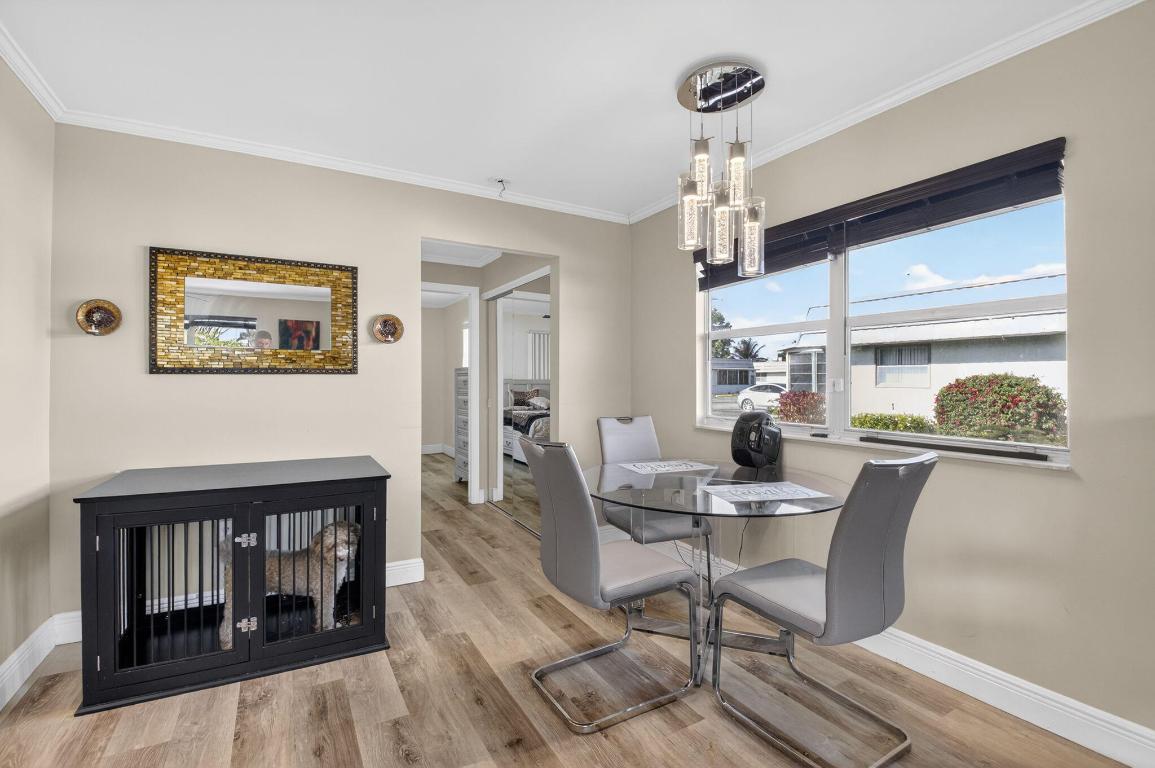 KINGS POINT VALENCIA CONDOS - Residential