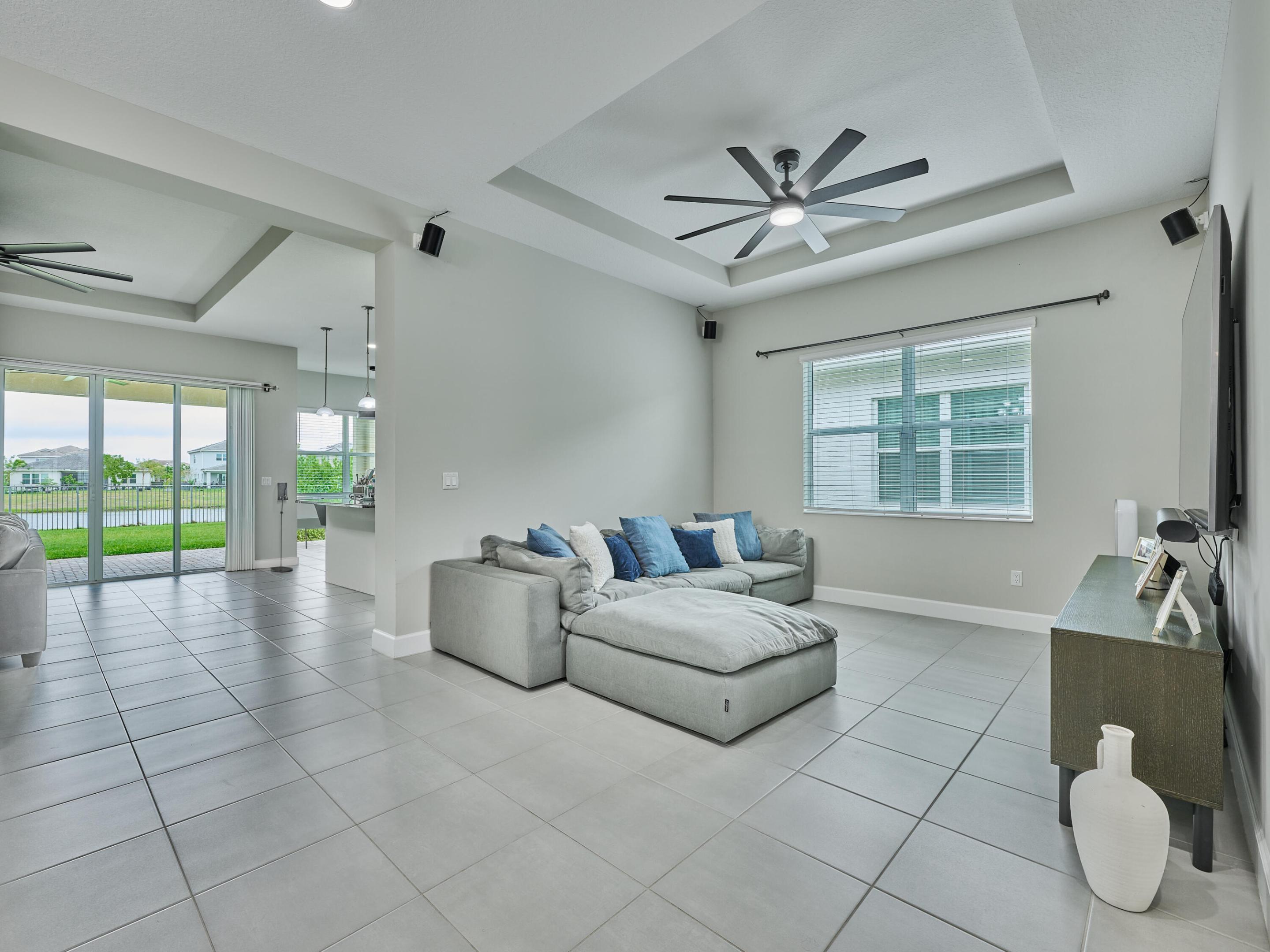 MEADOWS OF WESTLAKE - Residential Lease