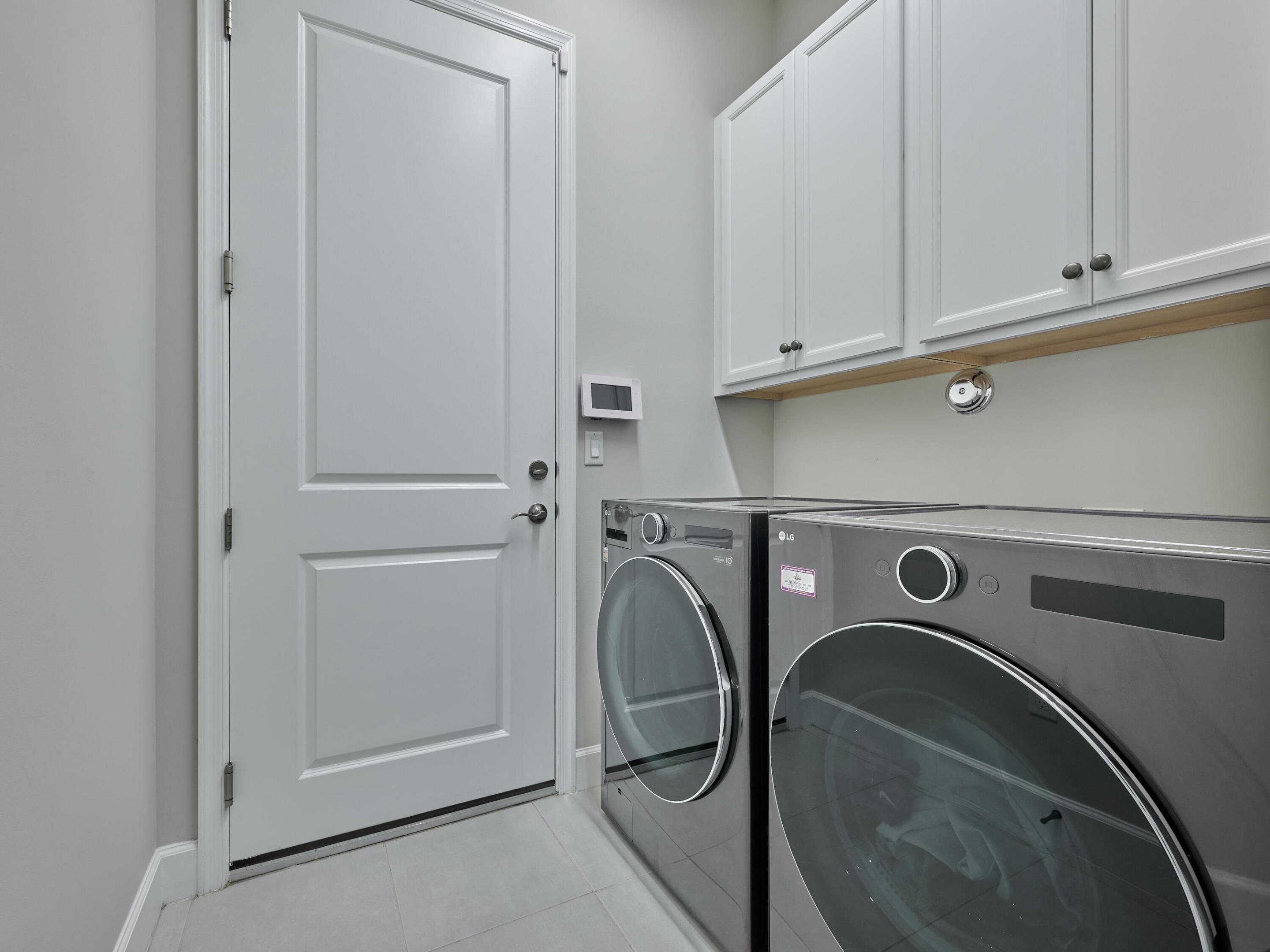 MEADOWS OF WESTLAKE - Residential Lease