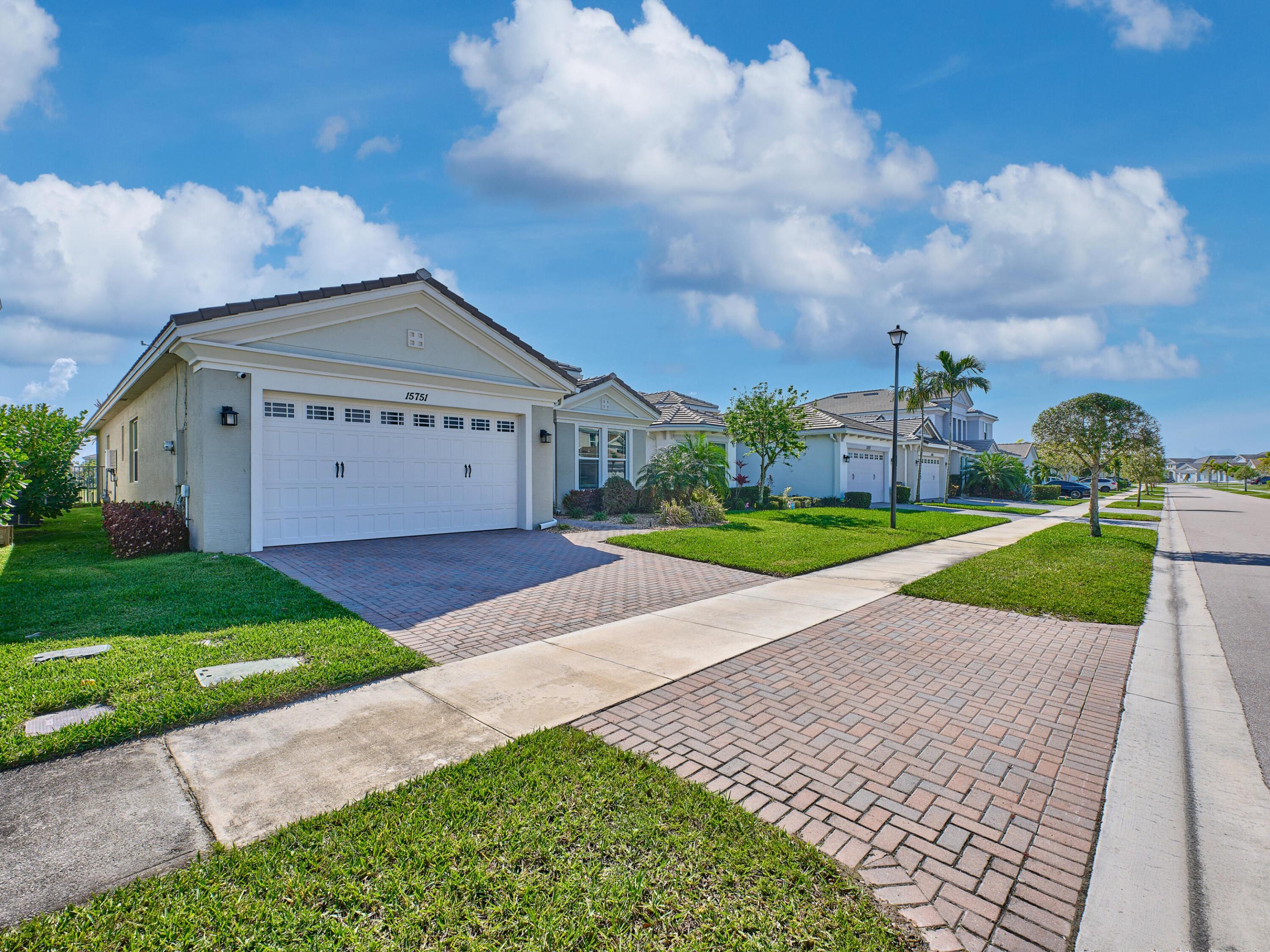 MEADOWS OF WESTLAKE - Residential Lease