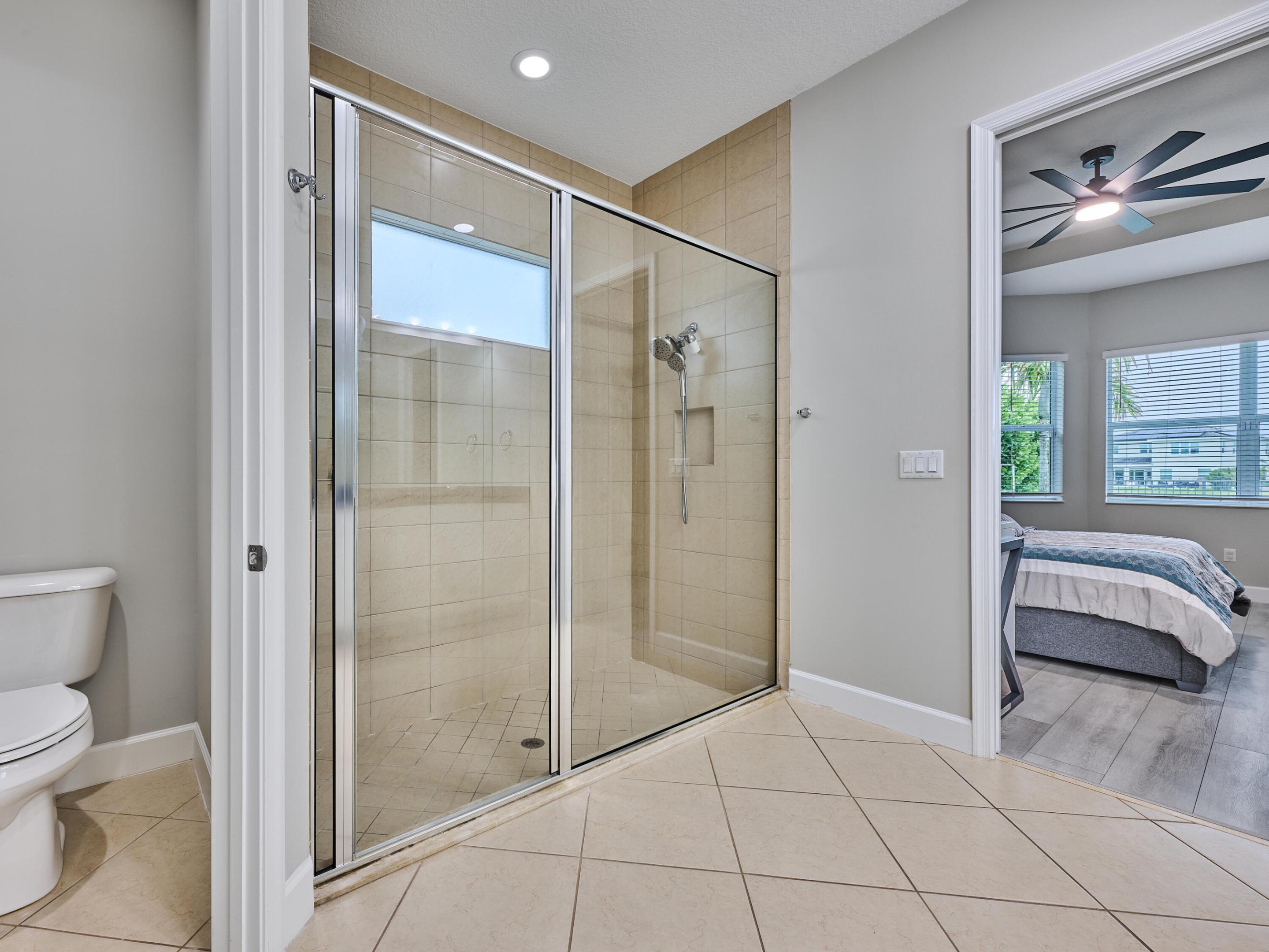 MEADOWS OF WESTLAKE - Residential Lease