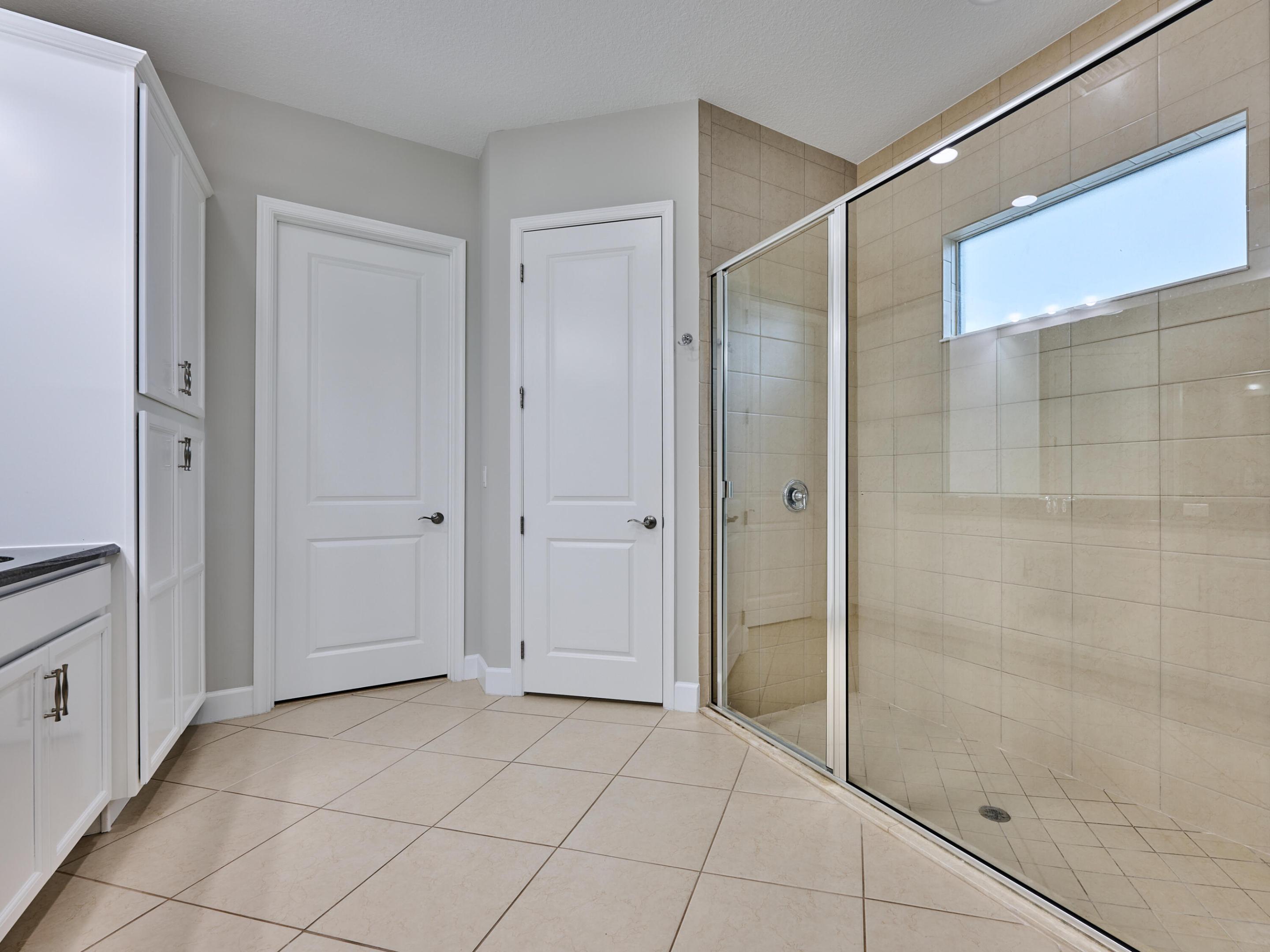 MEADOWS OF WESTLAKE - Residential Lease