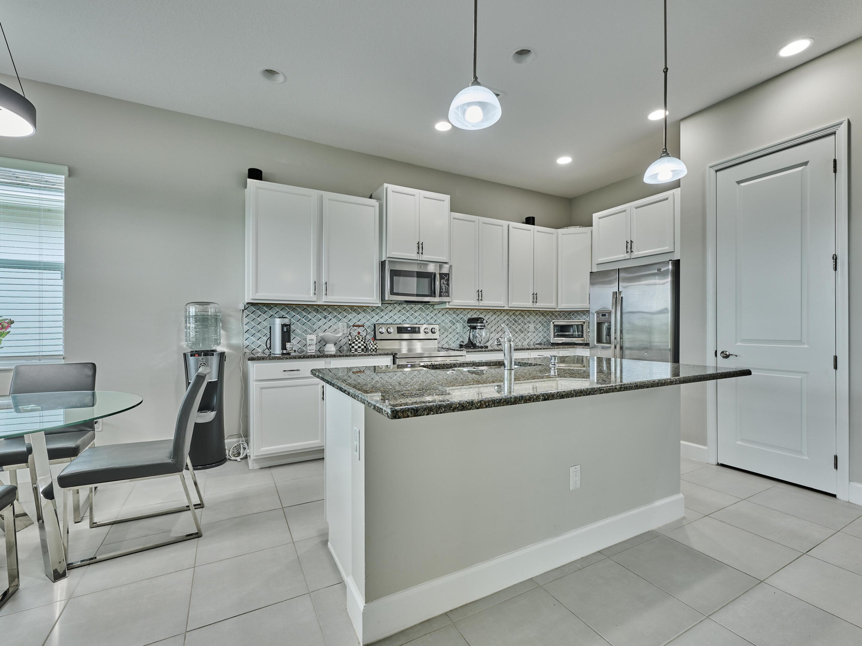 MEADOWS OF WESTLAKE - Residential Lease