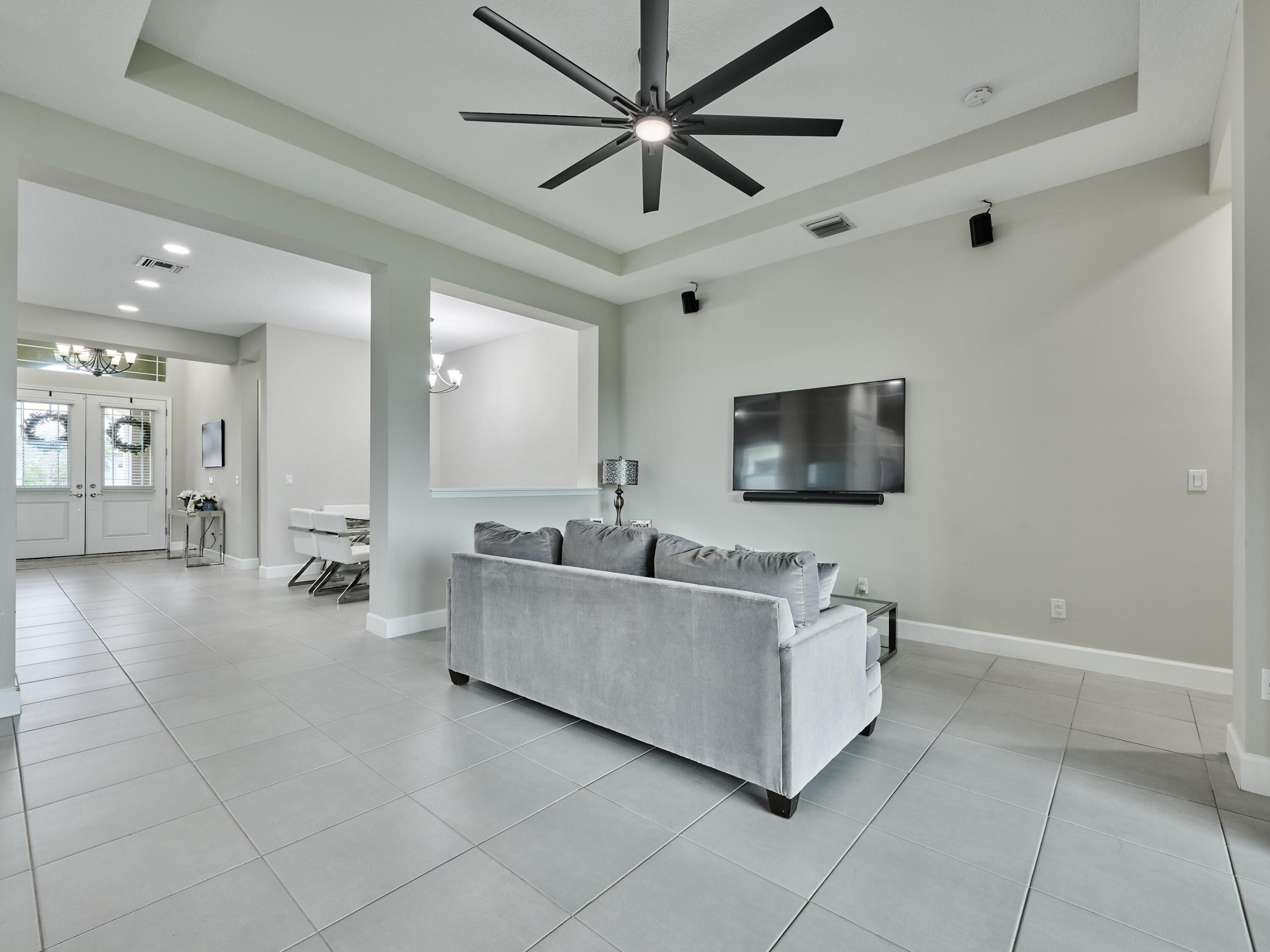 MEADOWS OF WESTLAKE - Residential Lease