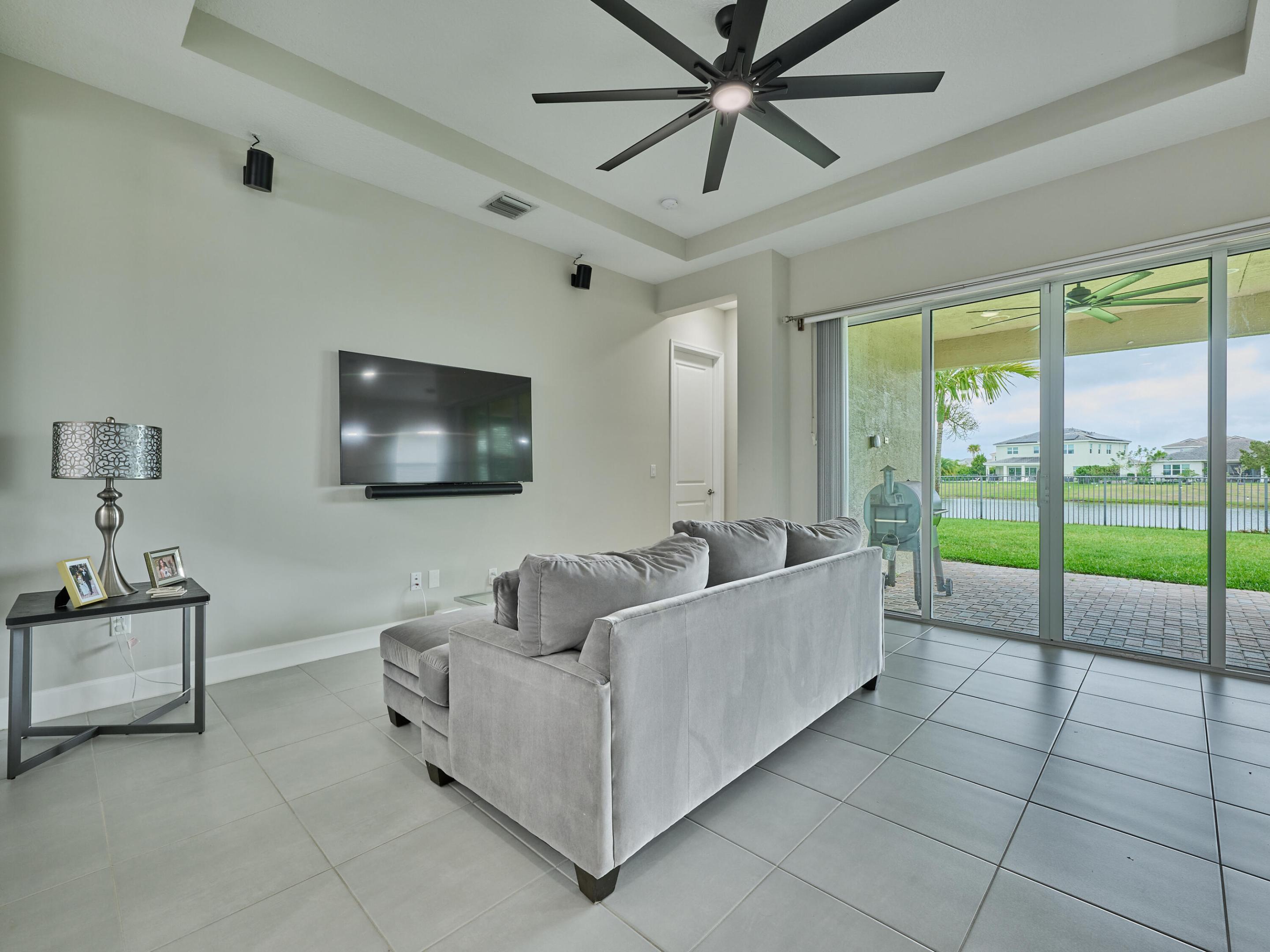 MEADOWS OF WESTLAKE - Residential Lease