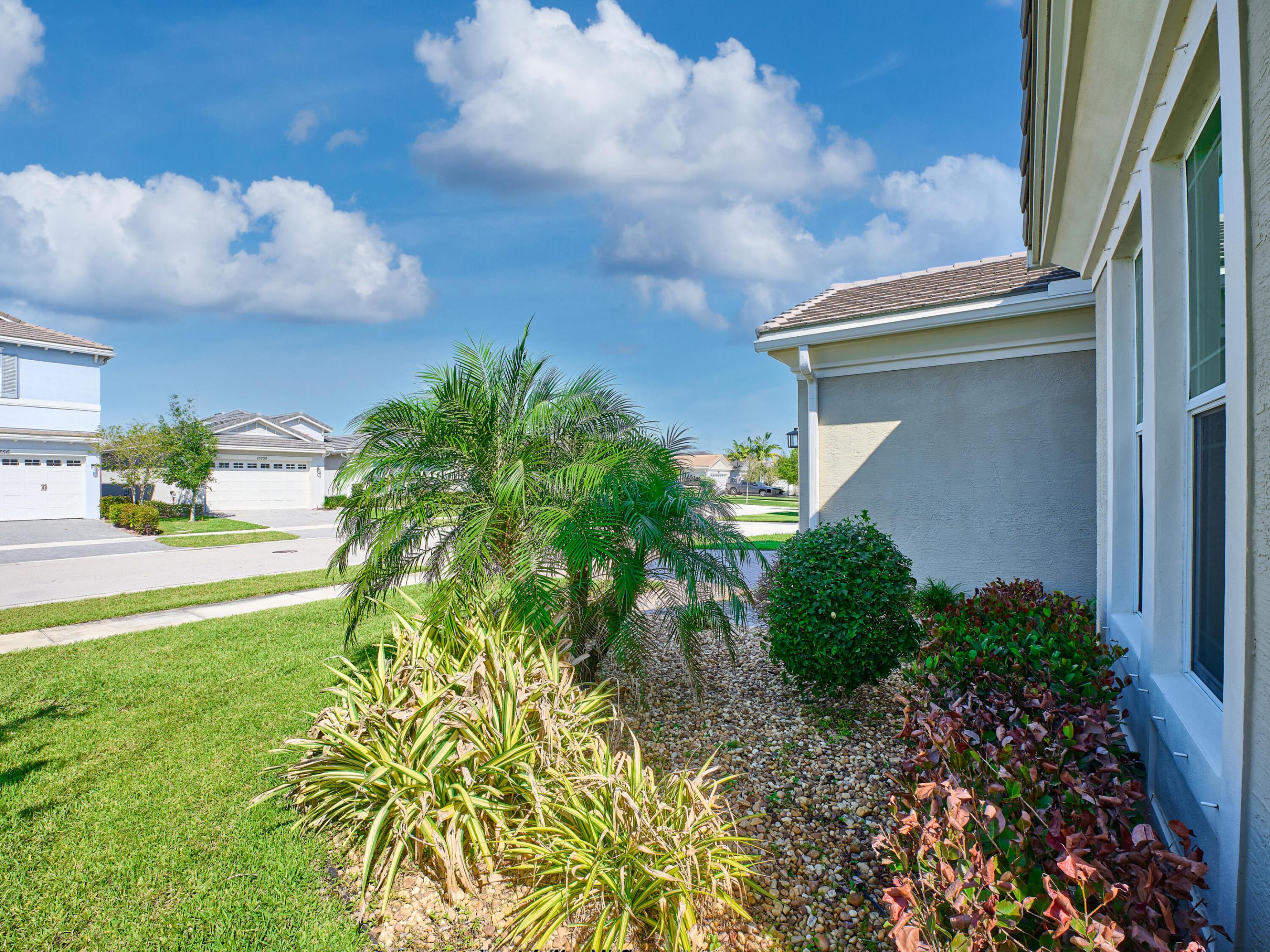 MEADOWS OF WESTLAKE - Residential Lease